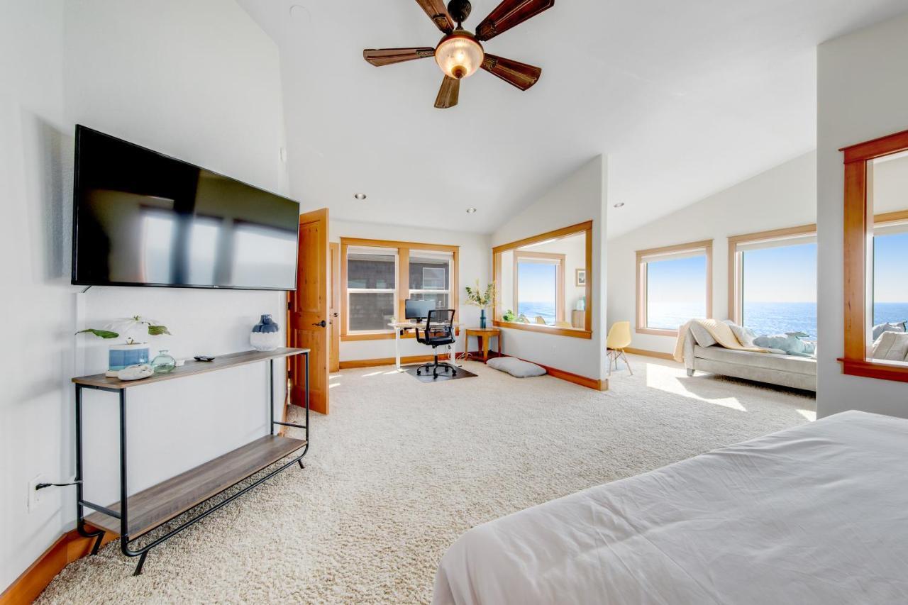 Blue Wave Heights Holiday home *