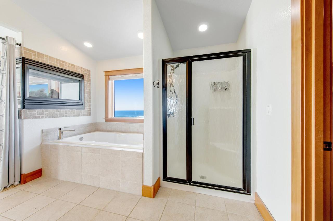 Blue Wave Heights Holiday home *