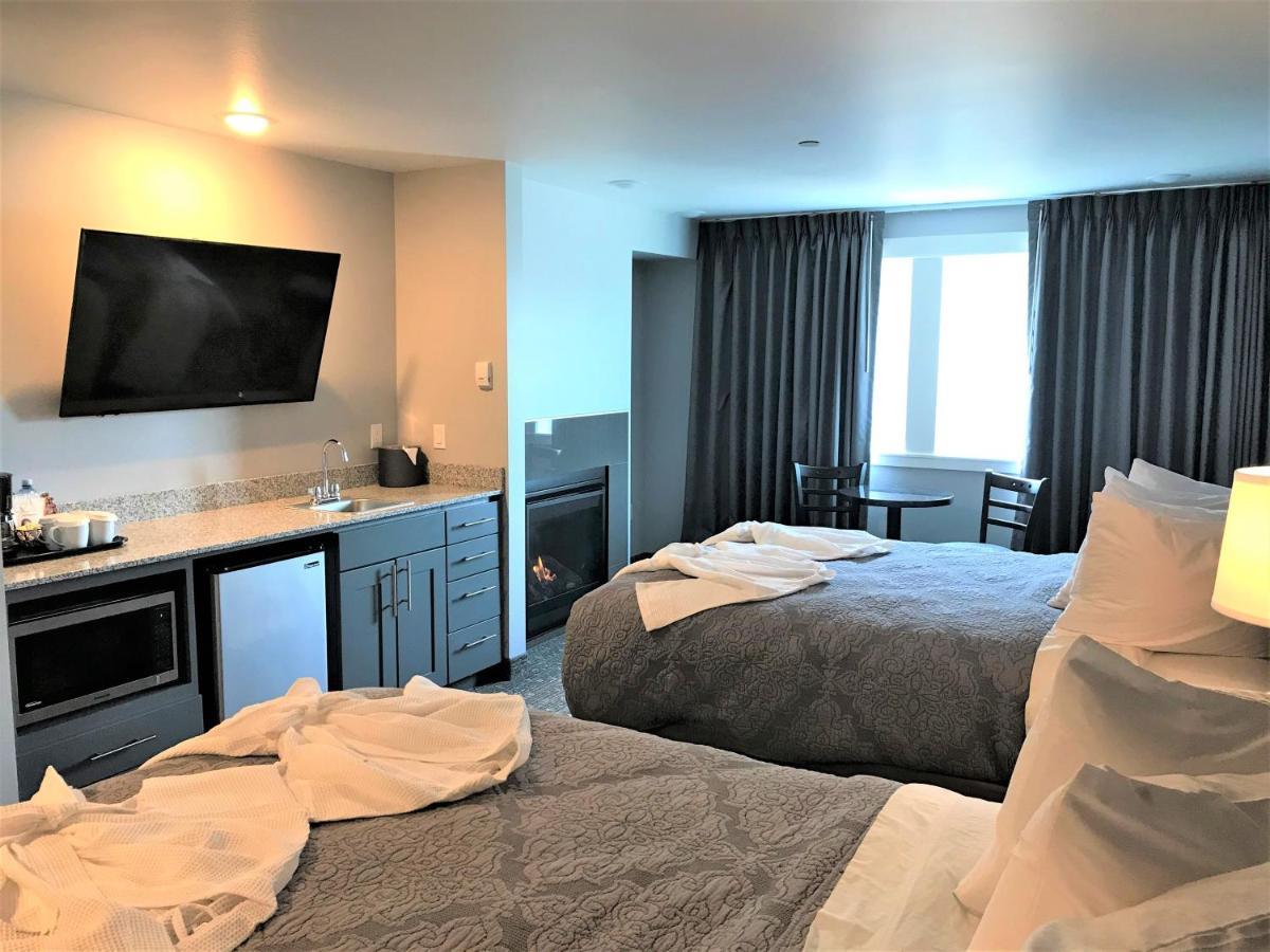 Starfish Manor Oceanfront Hotel 4*