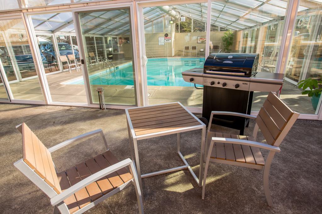 Hotel Pelican Shores
