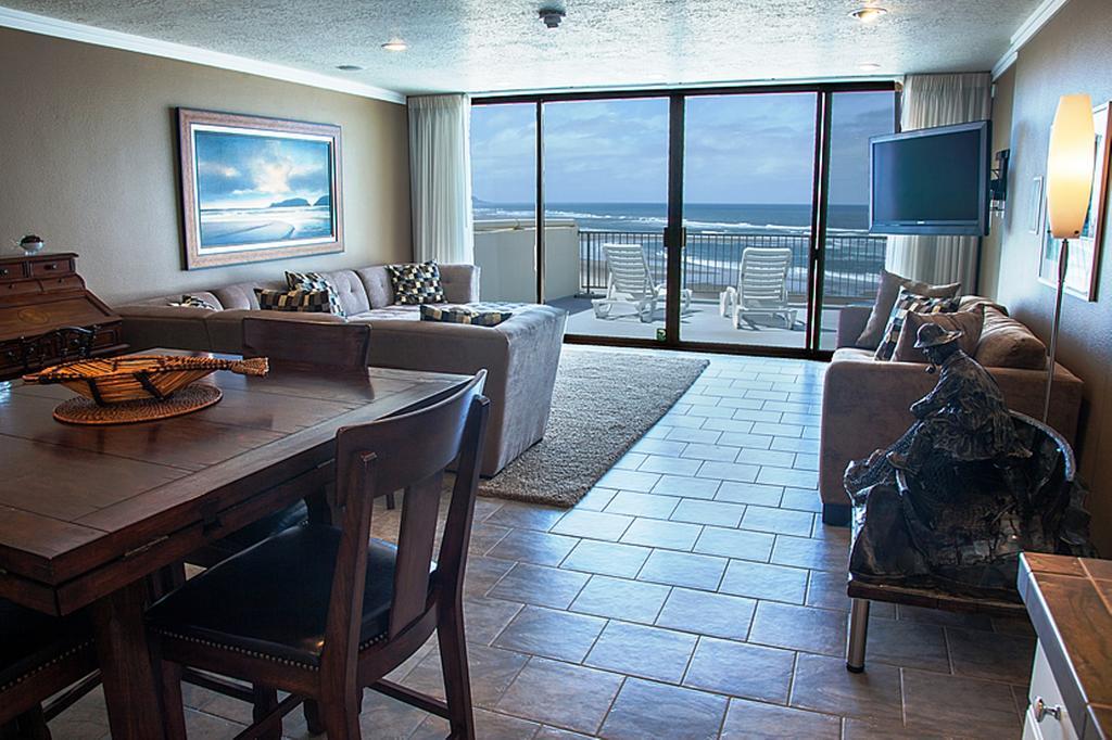 Hotel At Spanish Head 4*