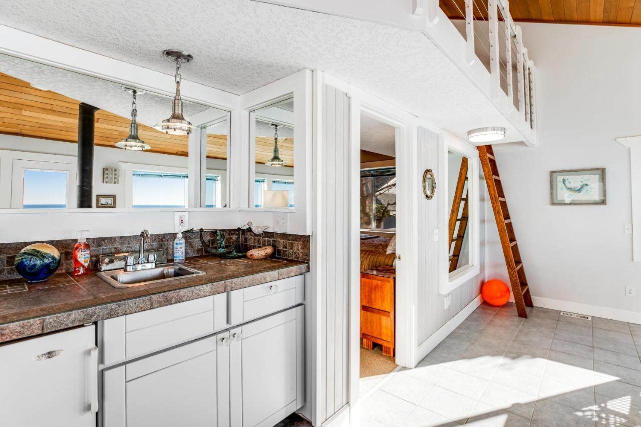 Cape Kuh'lye Holiday home