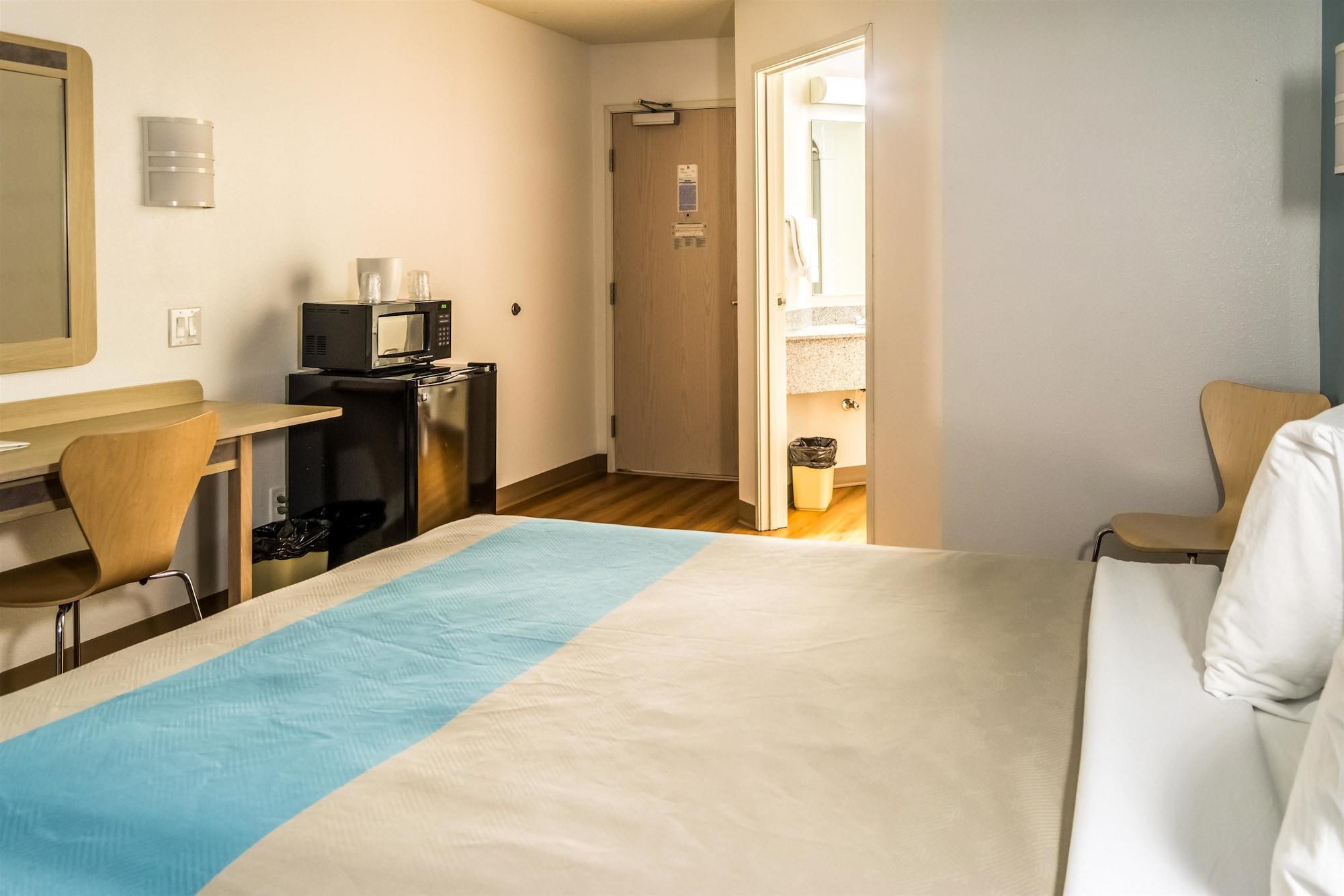 Hotel 6-lincoln City, Or 2*