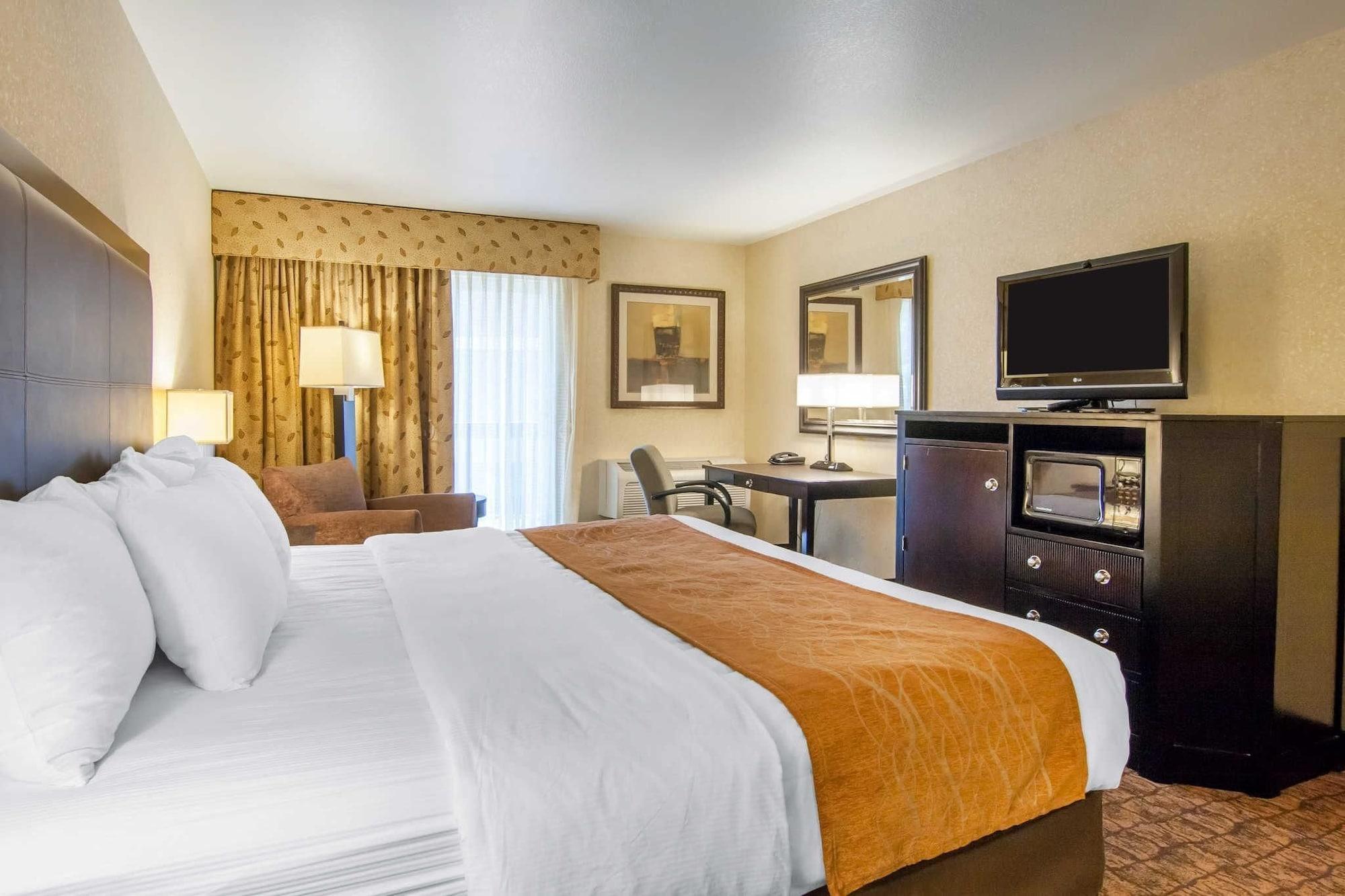 Comfort & Hotel Lincoln City