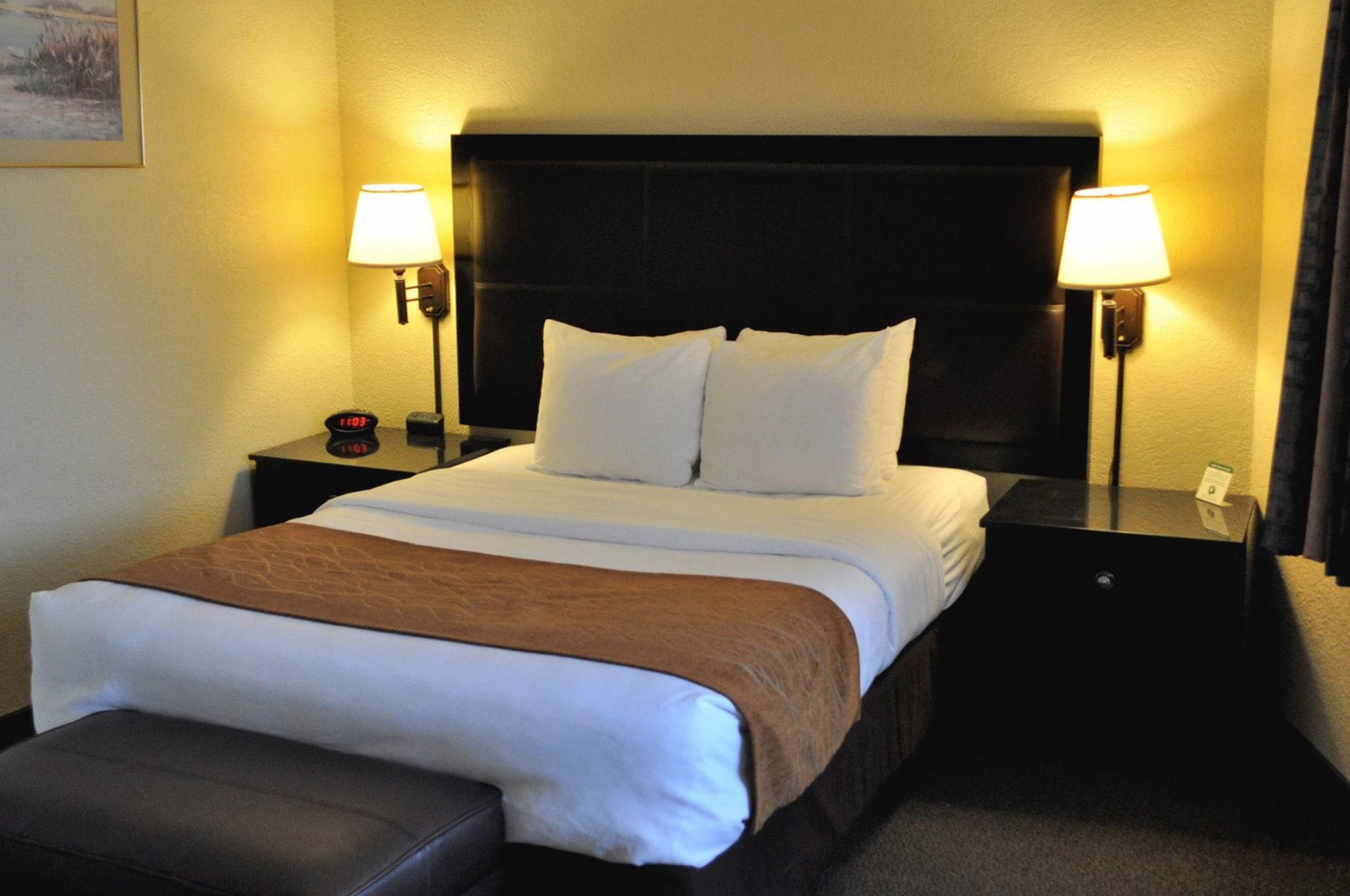 Hotel Comfort & Lincoln City