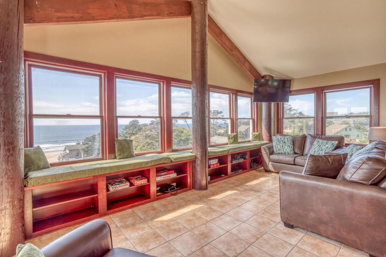 Holiday home A Treehouse Lincoln City