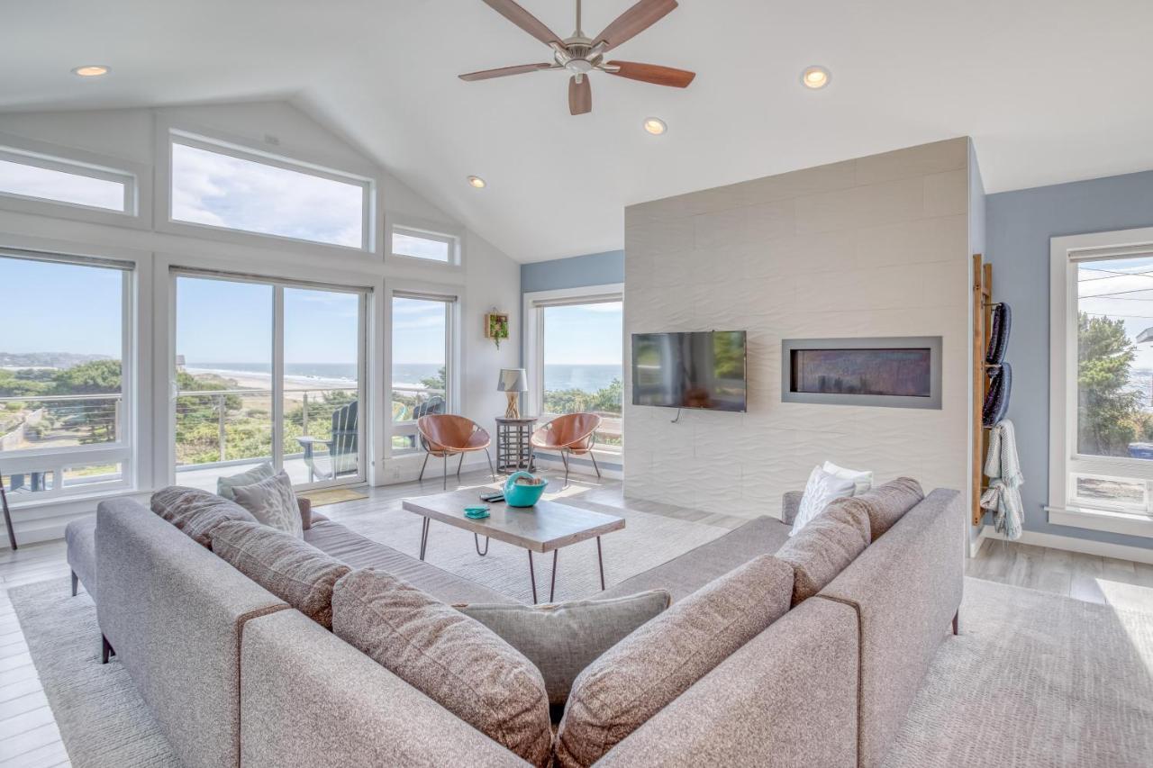 Breakwater House Holiday home *