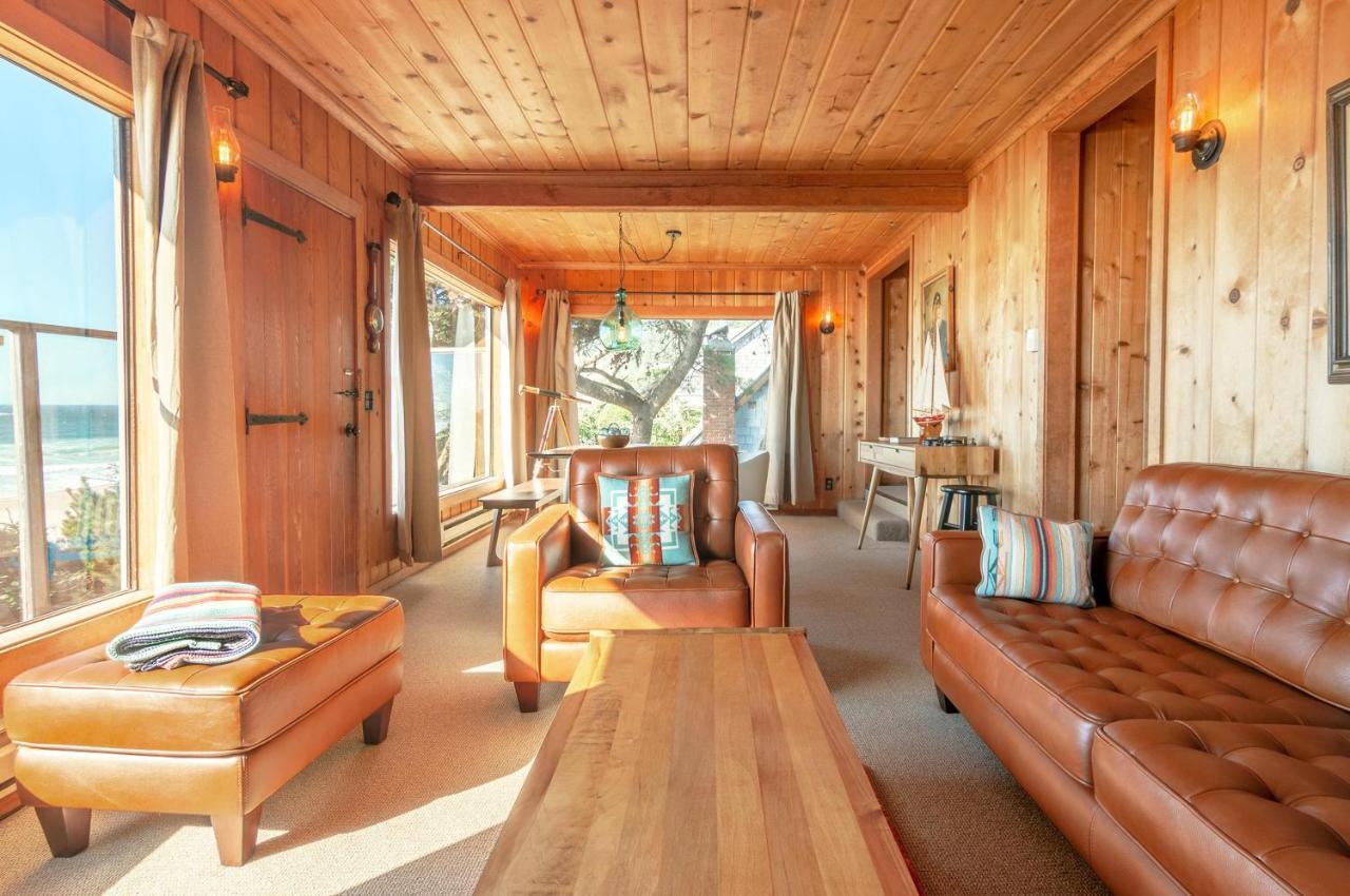 Holiday home Salal Bluff