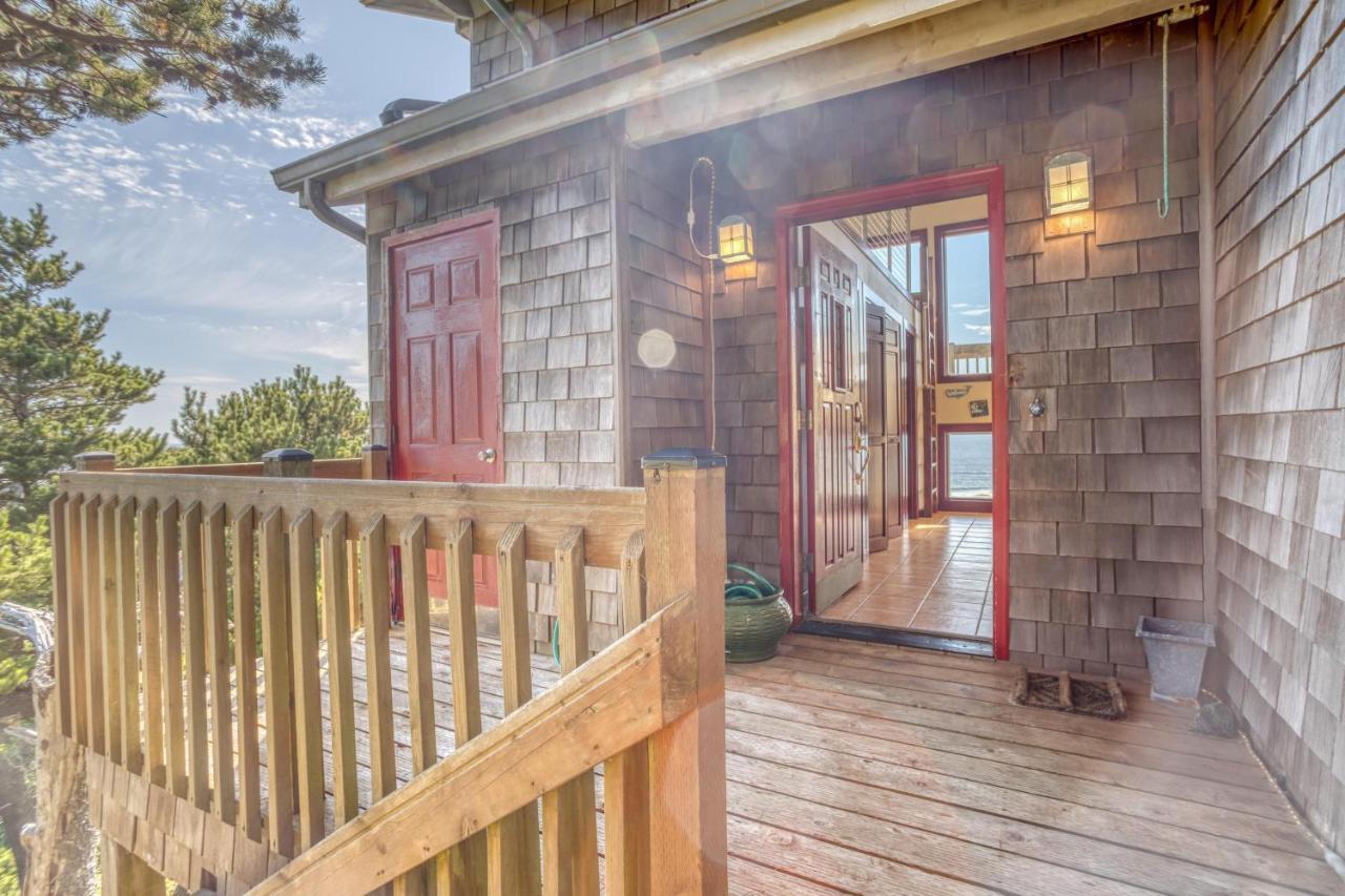 A Treehouse Holiday home *