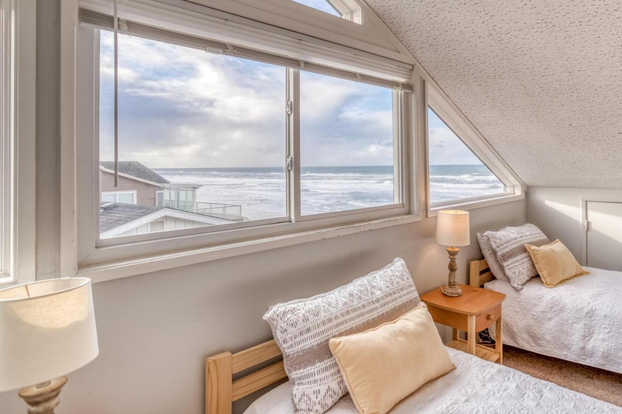 Holiday home Castlewood By The Sea *