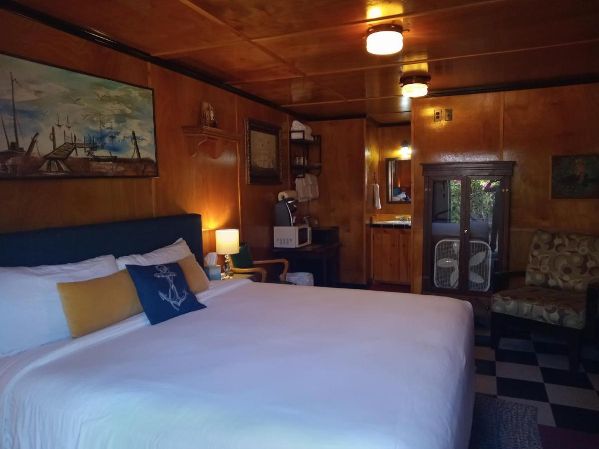 Anchor Hotel 5*