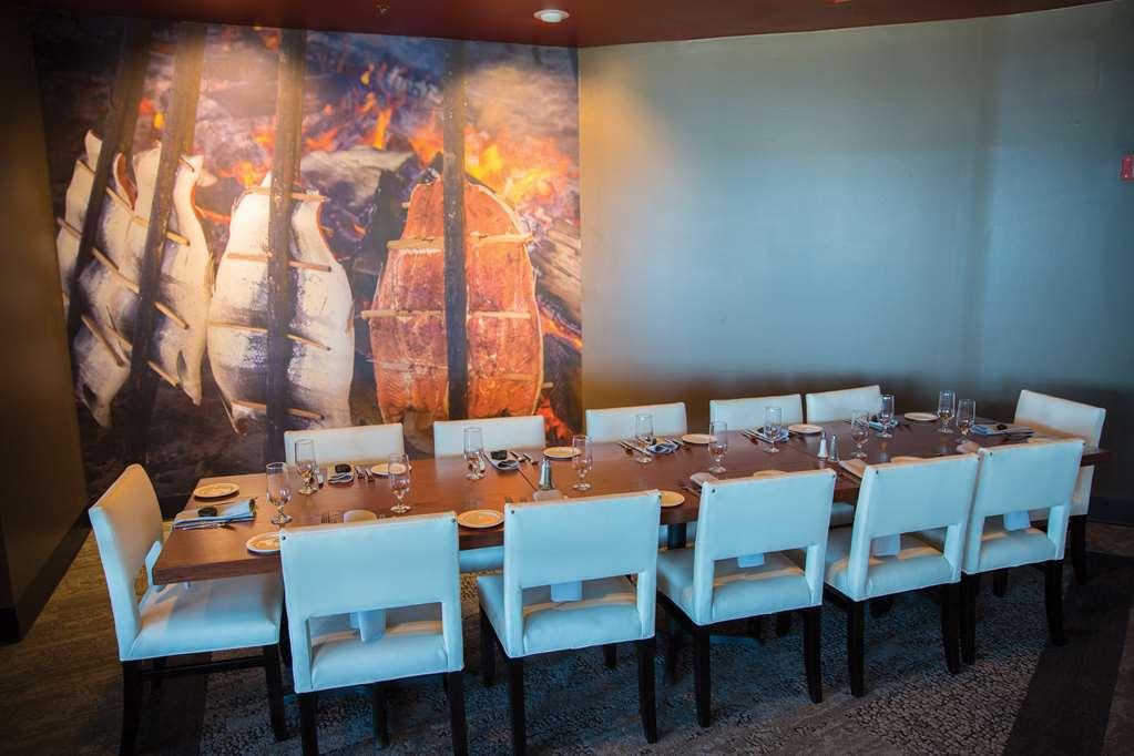 Hotel Chinook Winds Casino *
