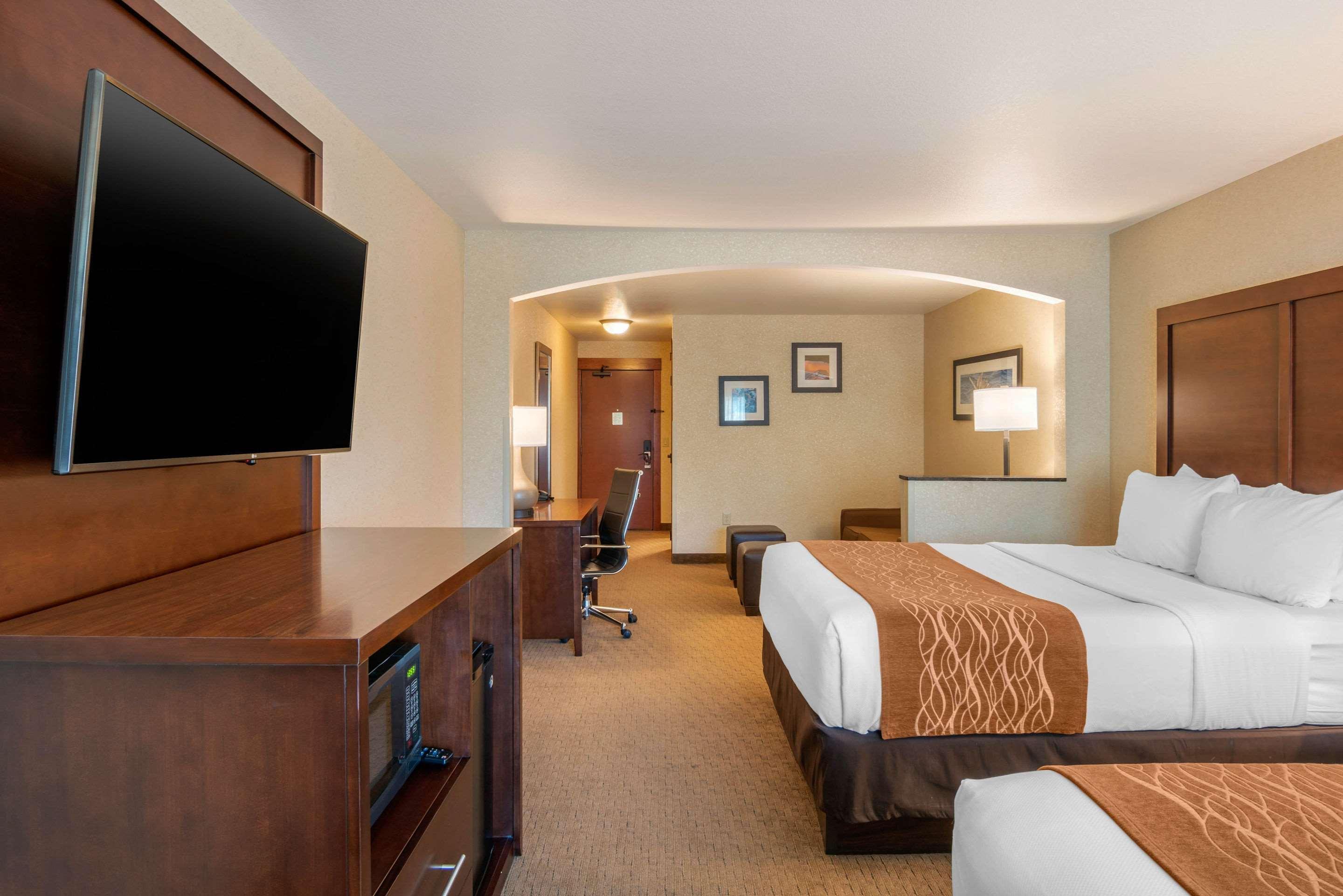 Hotel Comfort & Lincoln City