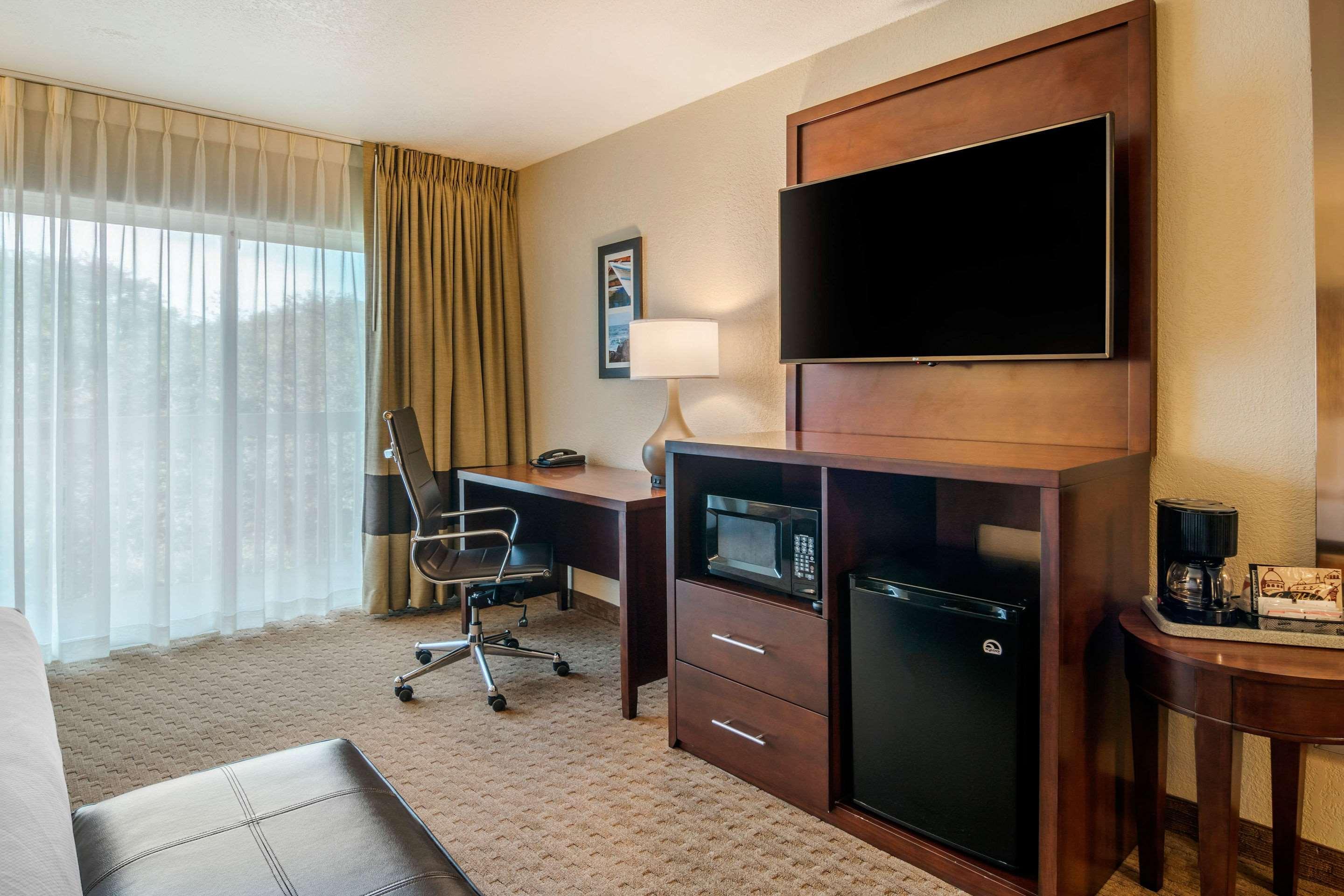 Hotel Comfort & 3*