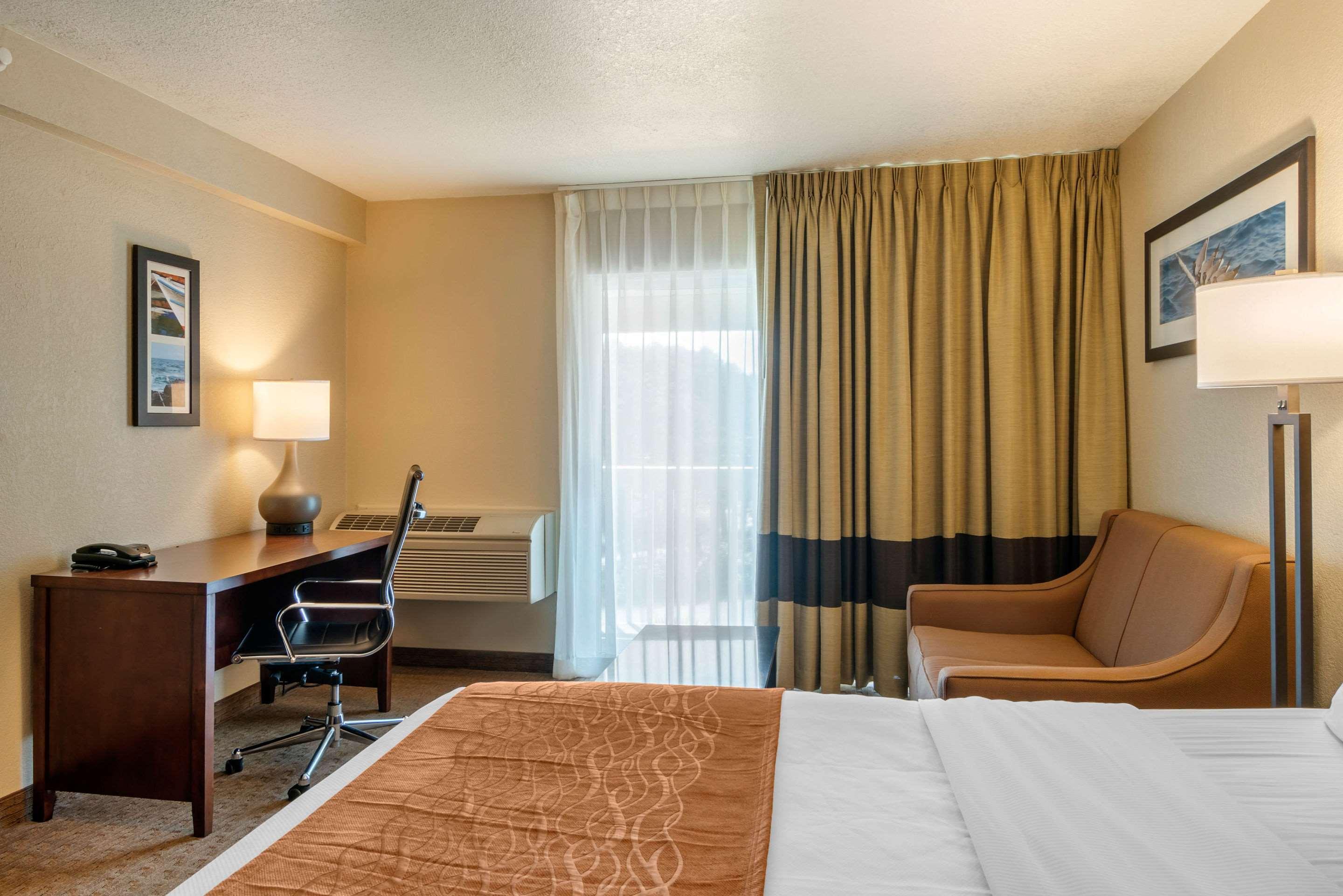 Hotel Comfort &