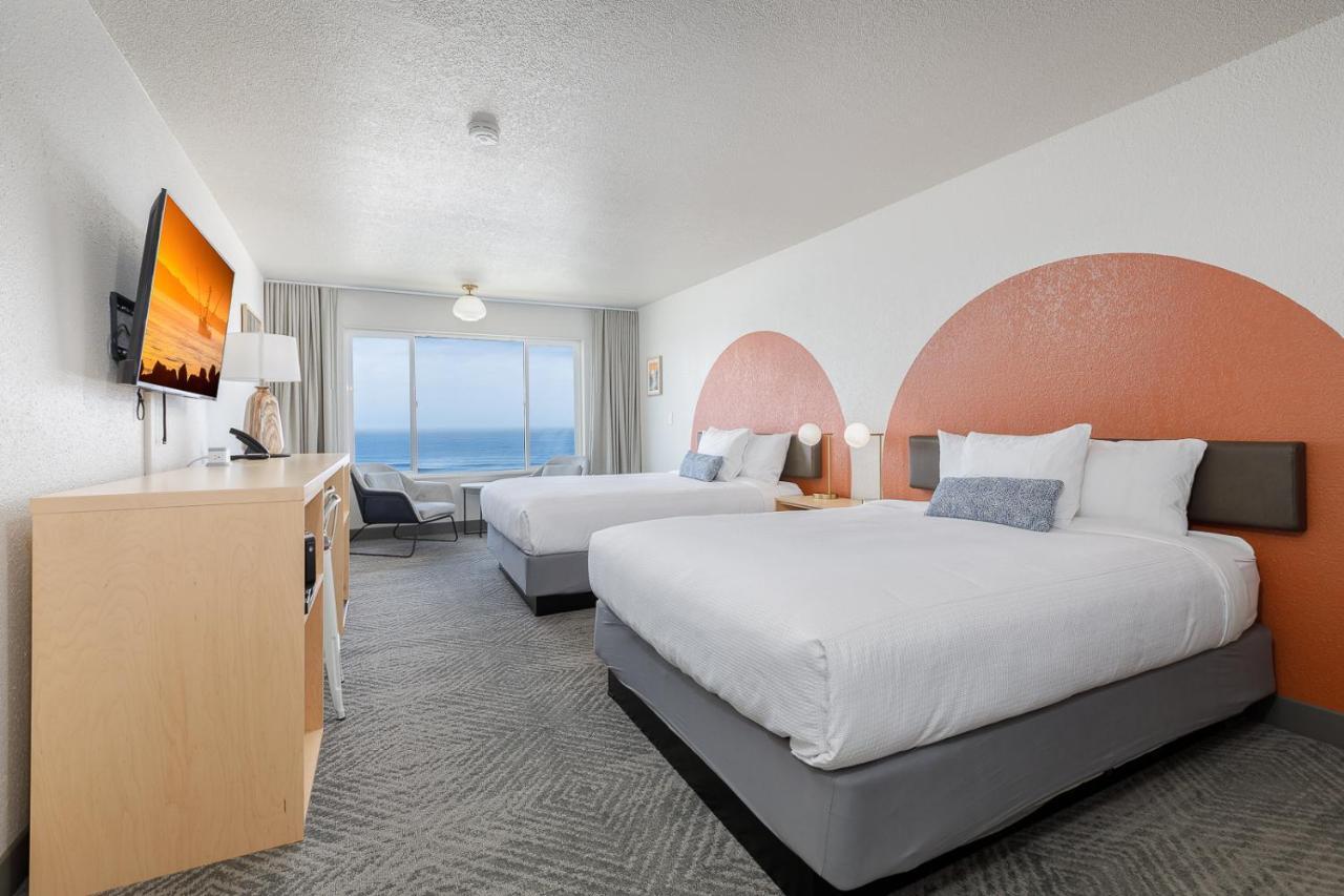 Surfland Hotel 4*