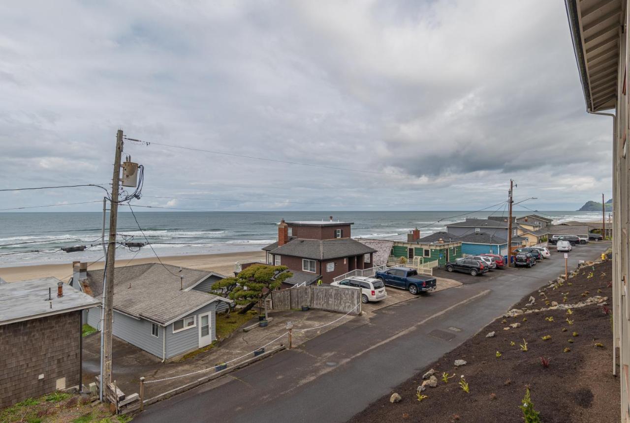 Surftides Plaza * Lincoln City