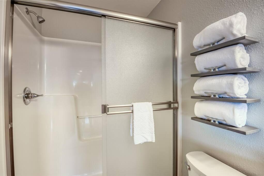 Pacific Peeks Two - Oceanview - Ev Charger - Pet Friendly Lincoln City