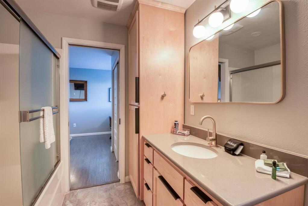 Pacific Peeks Two - Oceanview - Ev Charger - Pet Friendly