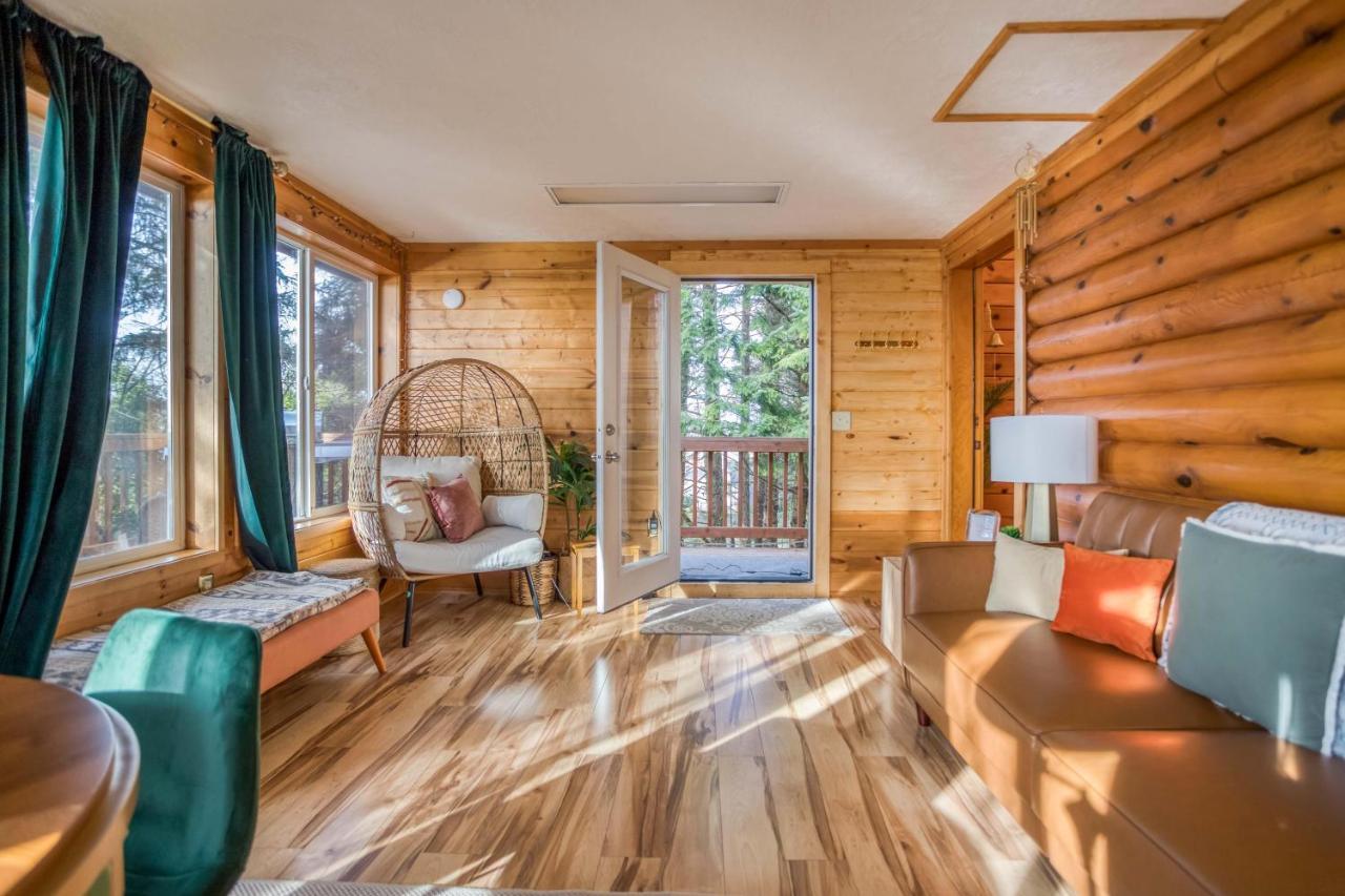 Cove Holiday home *