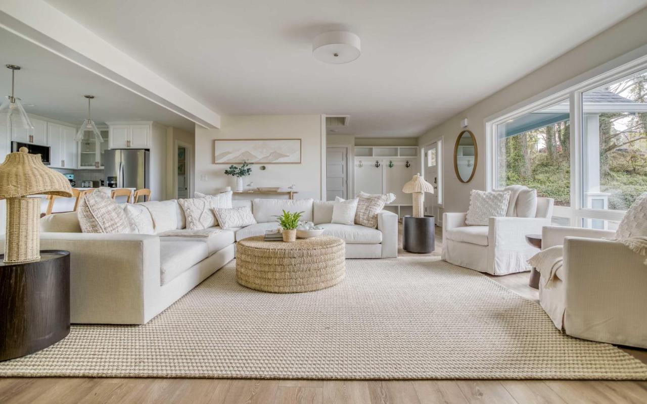 Oceanview Estate * Lincoln City