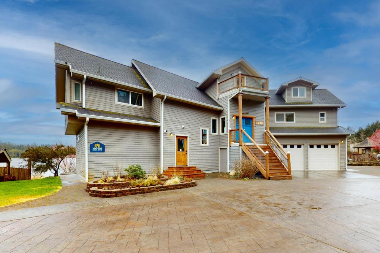 Lucy's Lagoon Holiday home Lincoln City