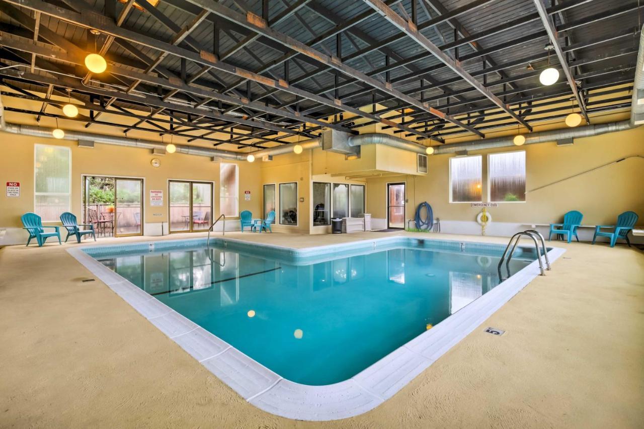 Apartment Vacation With Pool And Ocean Views