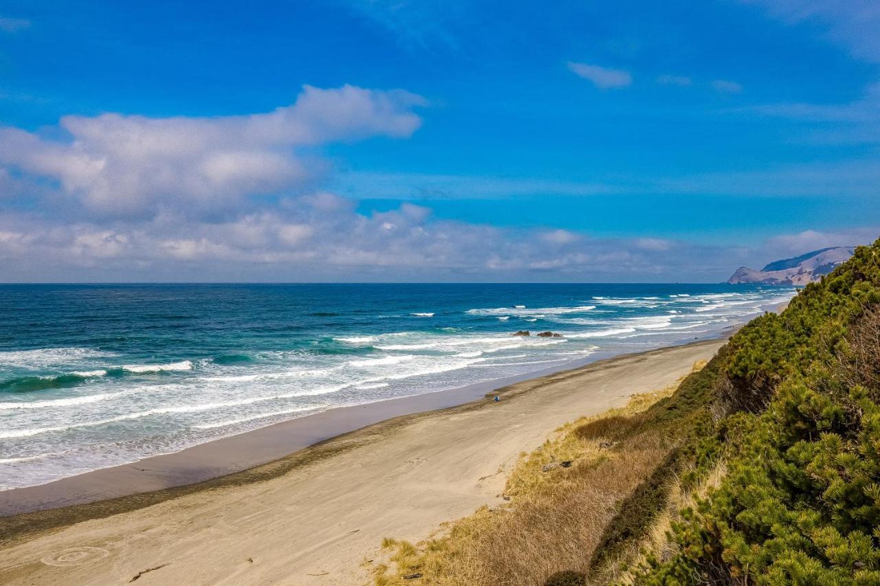 The Harbor House * Lincoln City