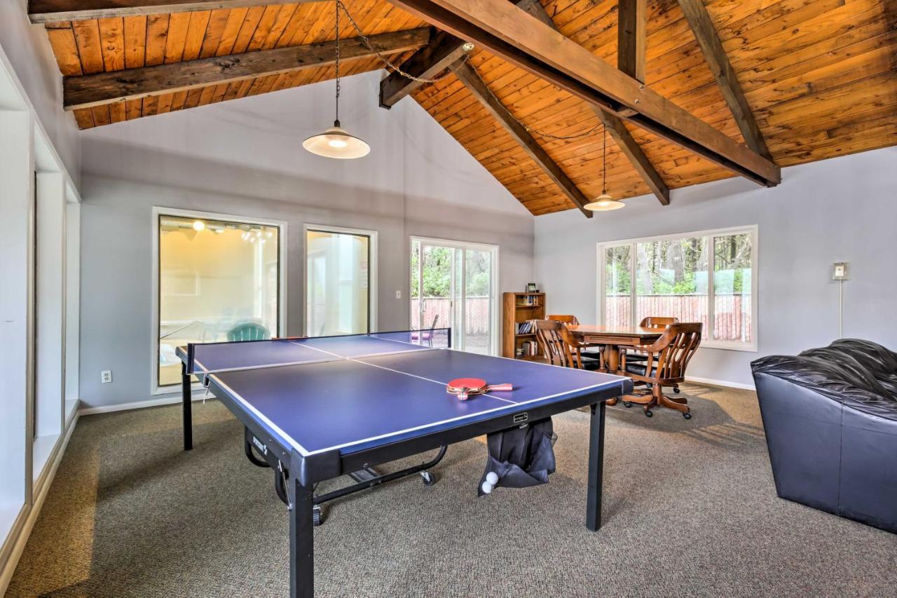 Apartment Comfortable With Patio And Views!