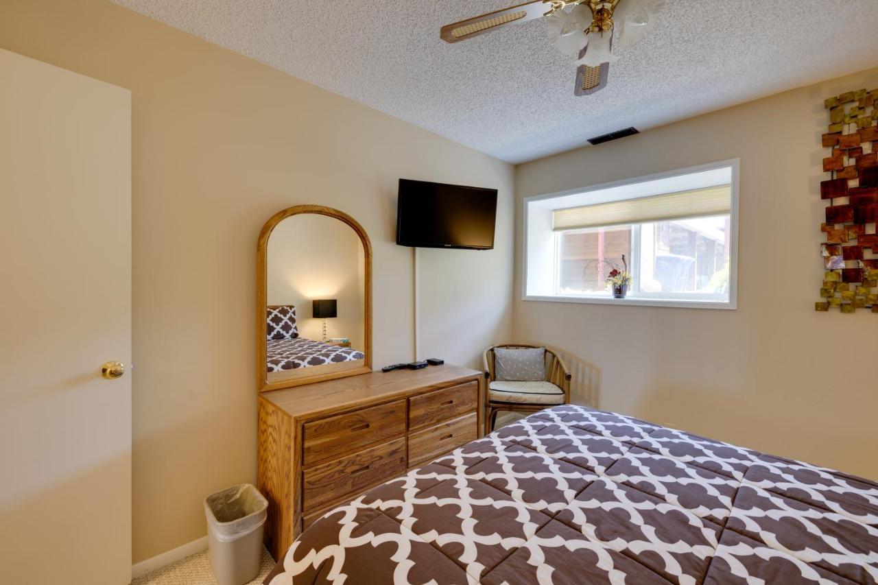 Apartment With Ocean Views And Pool Access! *