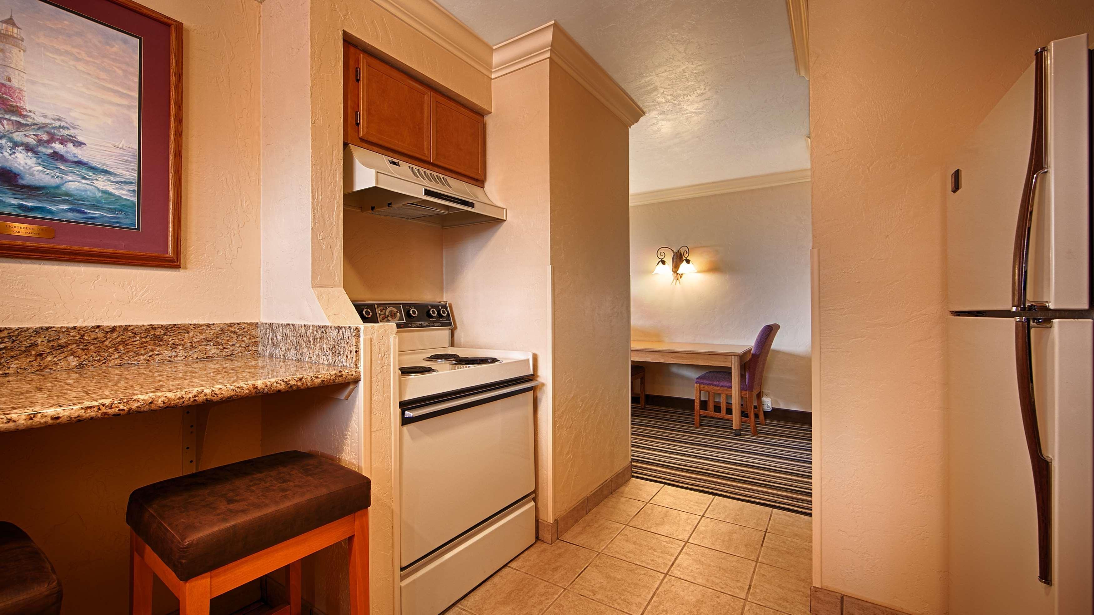 Sands Oceanfront Resort, Ascend Collection Hotel