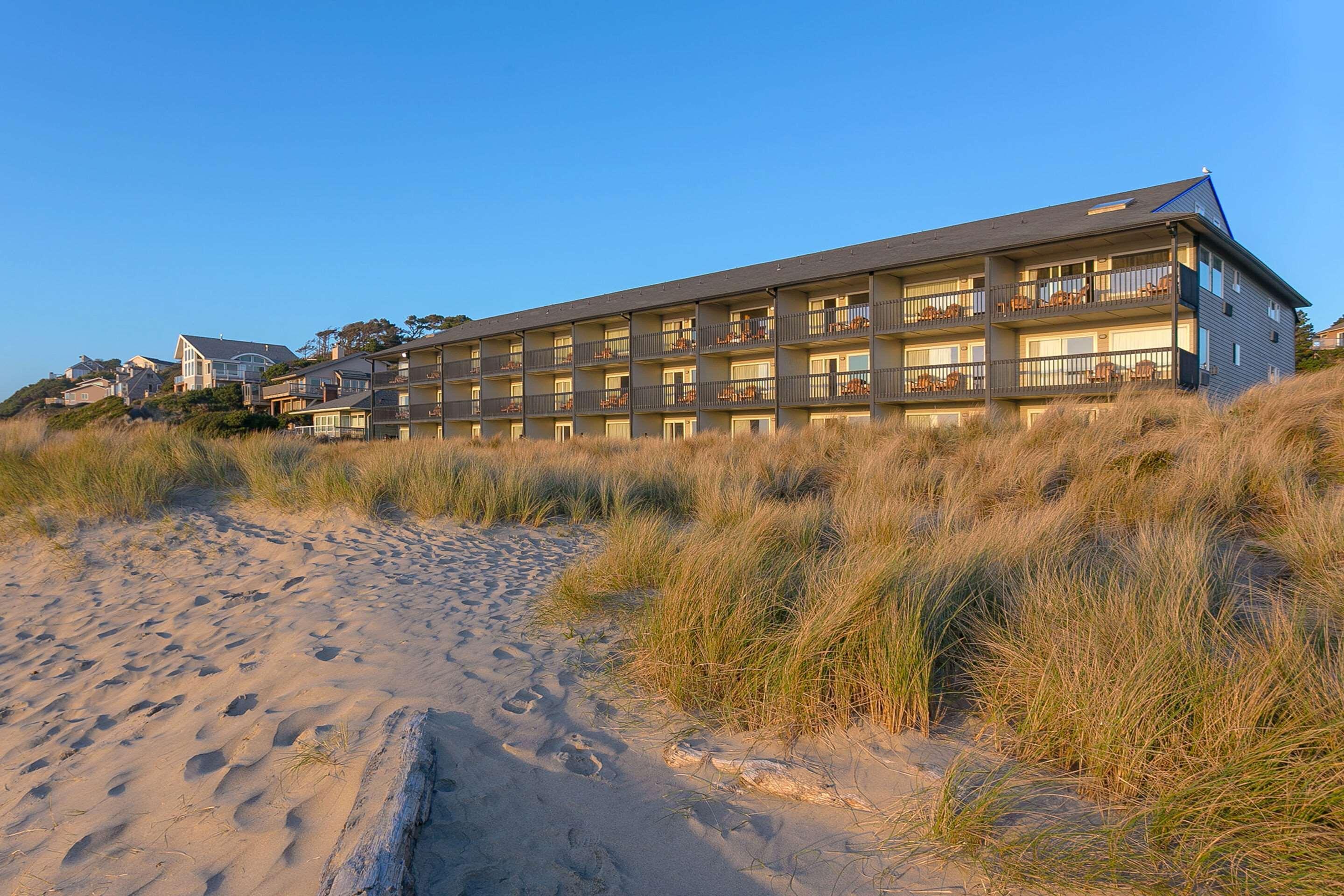 Sands Oceanfront Resort, Ascend Collection Hotel 3*
