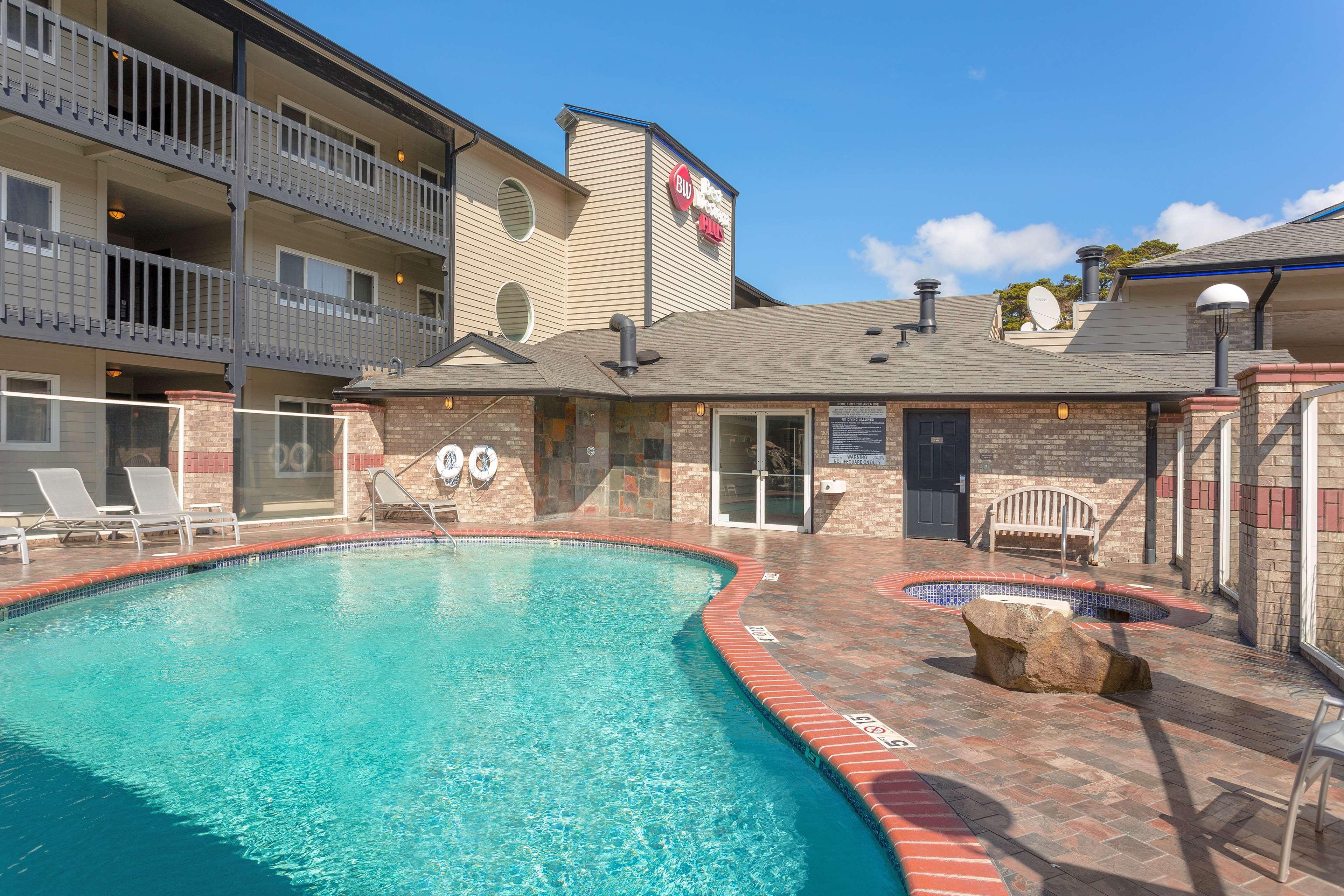 Sands Oceanfront Resort, Ascend Collection 3*