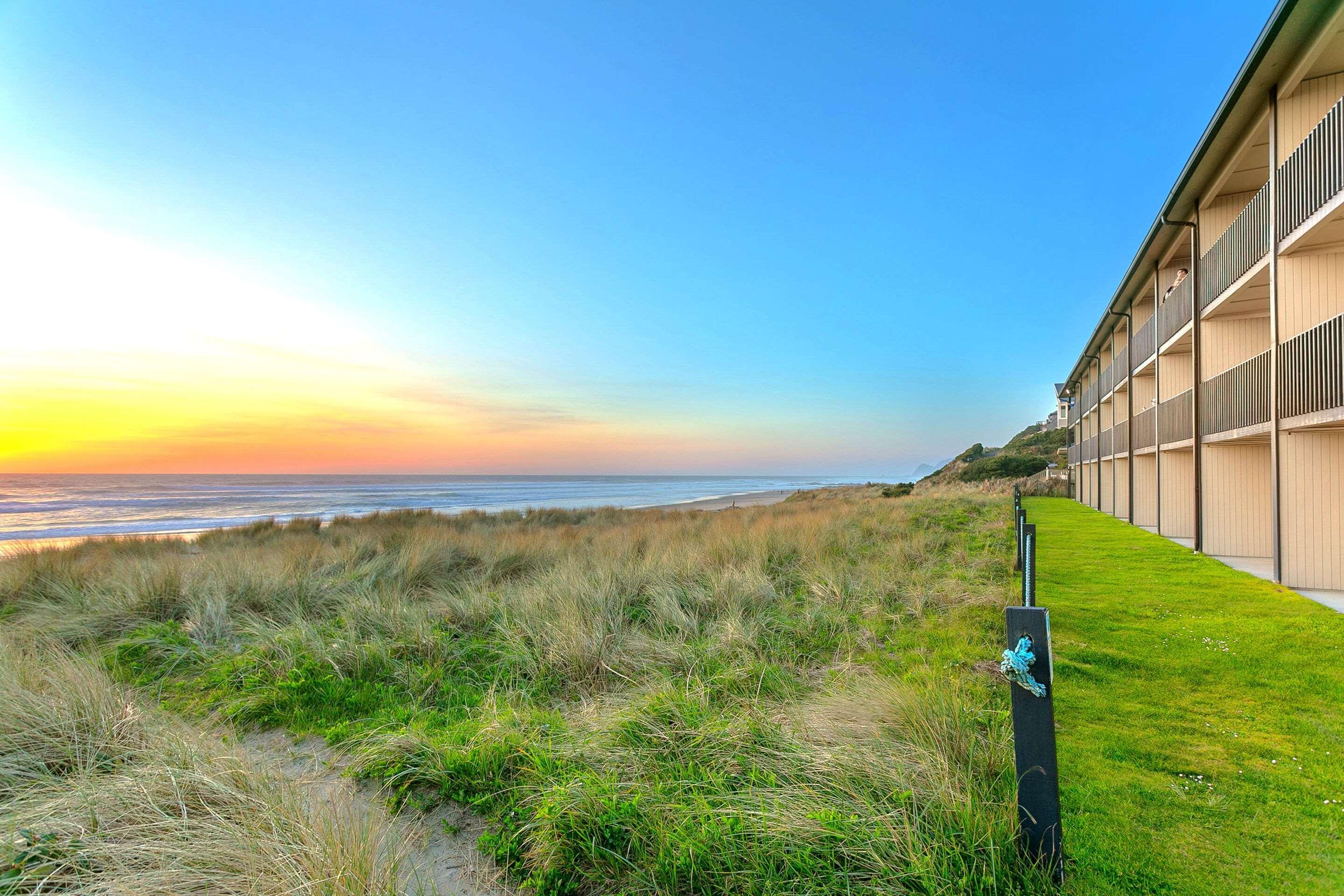 Sands Oceanfront Resort, Ascend Collection Hotel