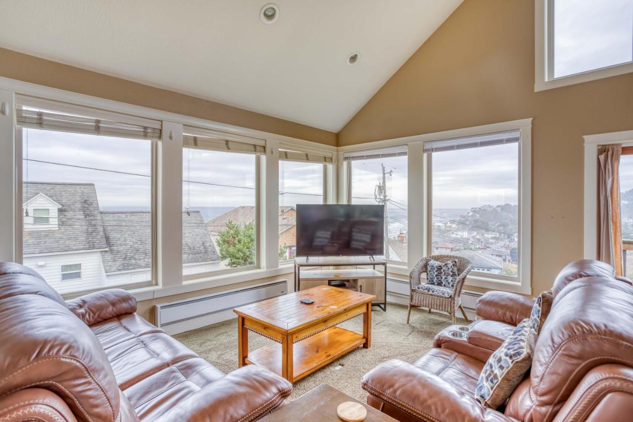 House * Lincoln City