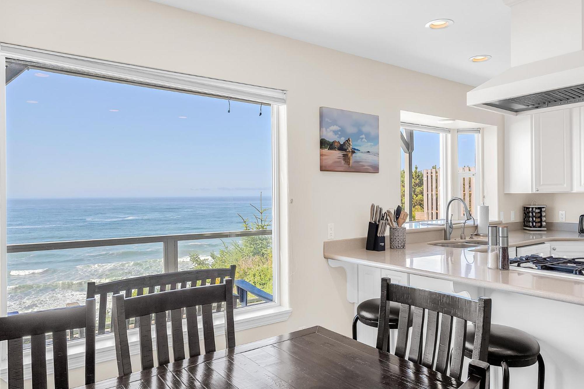 Cliff Side Sea Breeze Paradise *