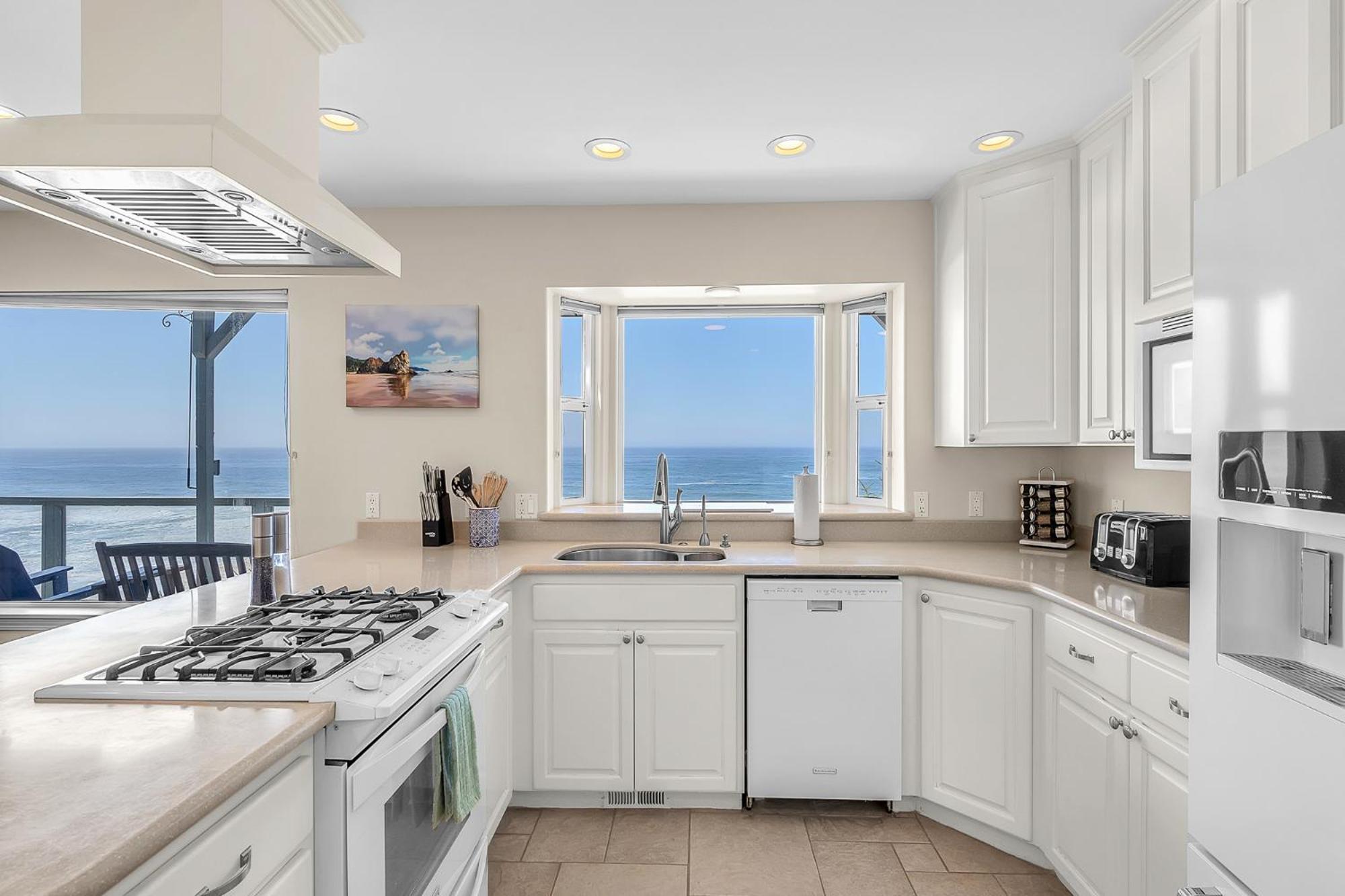 Holiday home Cliff Side Sea Breeze Paradise