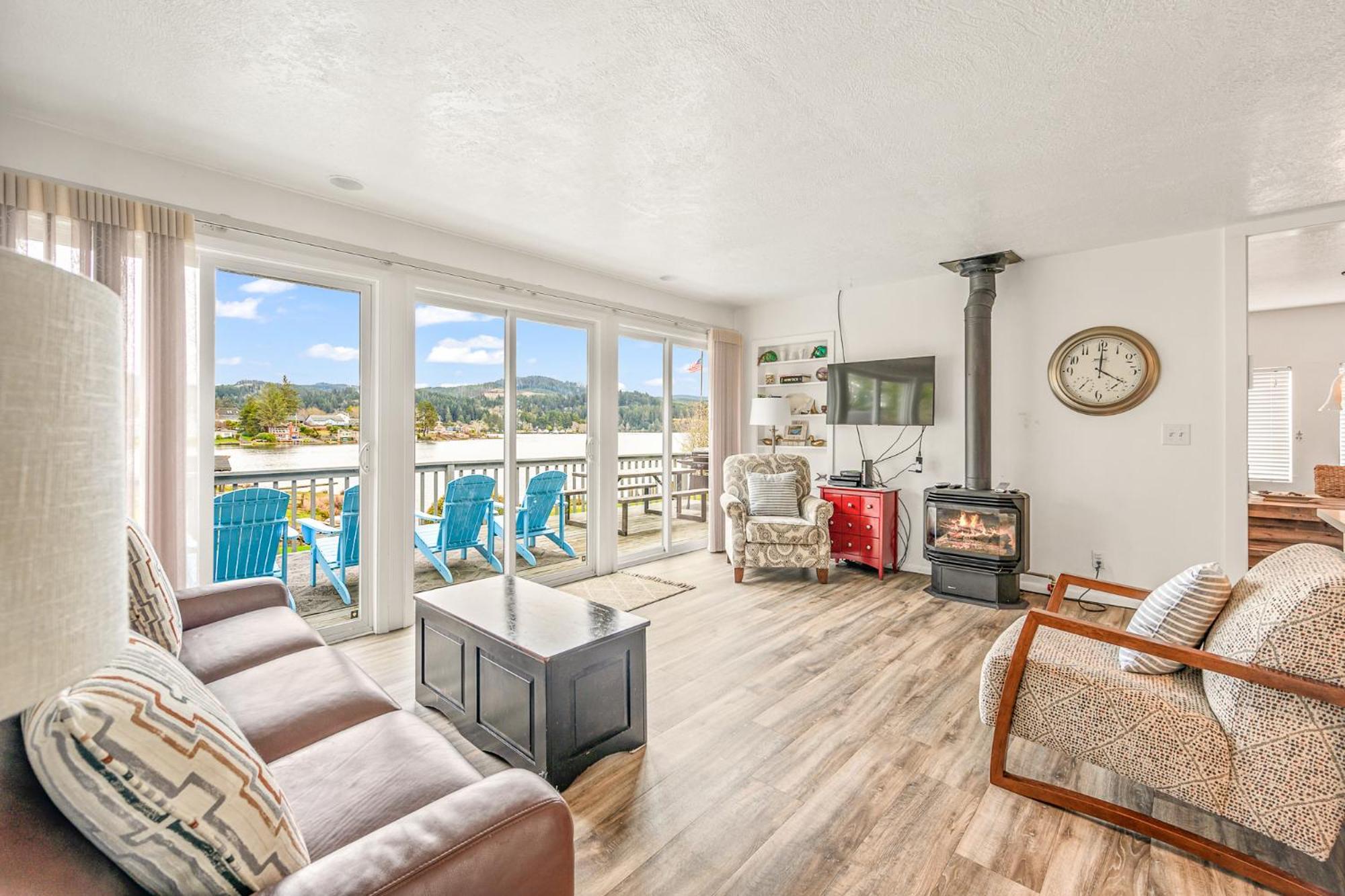 Lakeside Leisure & Access * Lincoln City