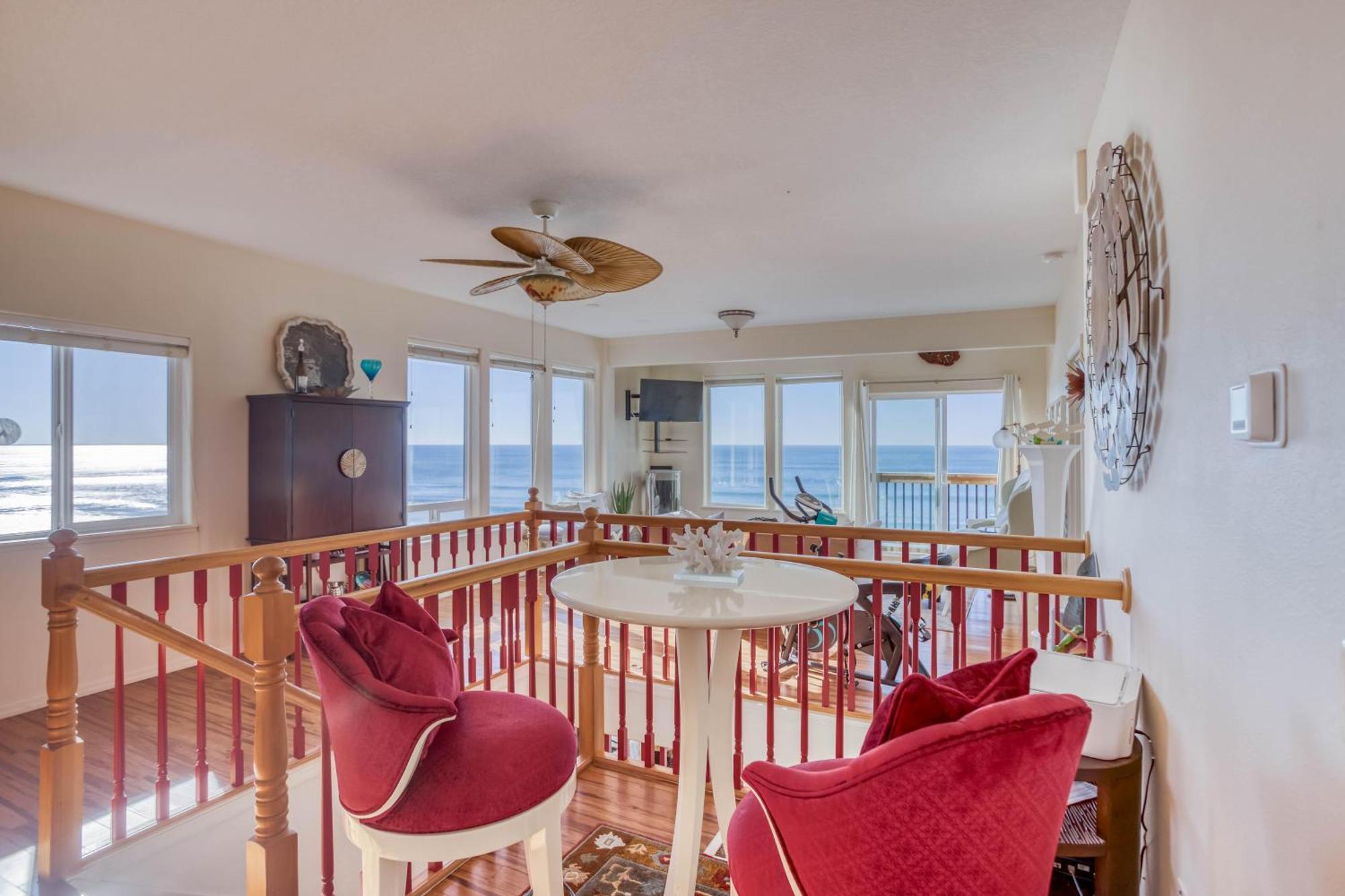 Wave Crest Holiday home