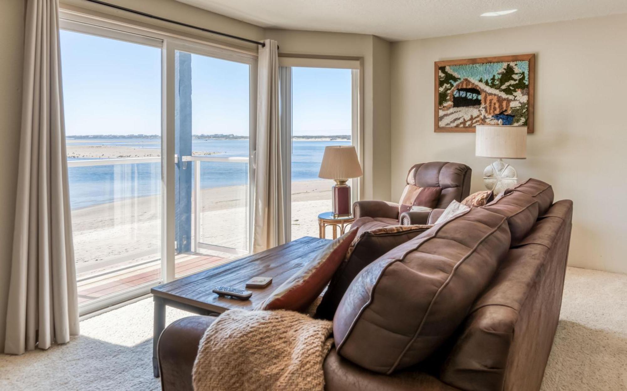 Apartment Dock Of The Bay #203 Lincoln City
