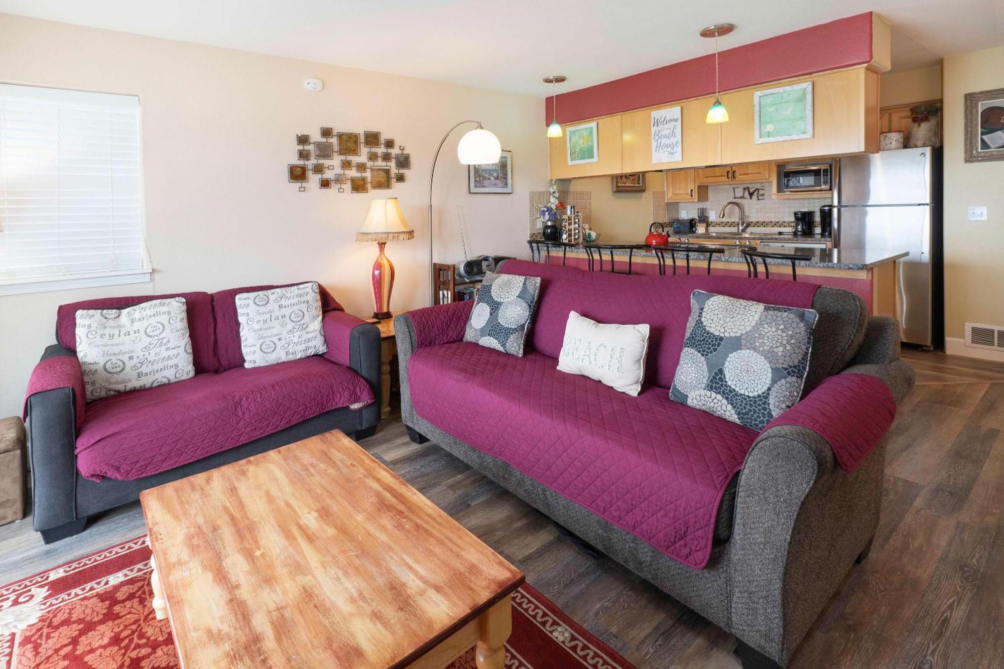 Waters Edge 207 Lincoln City