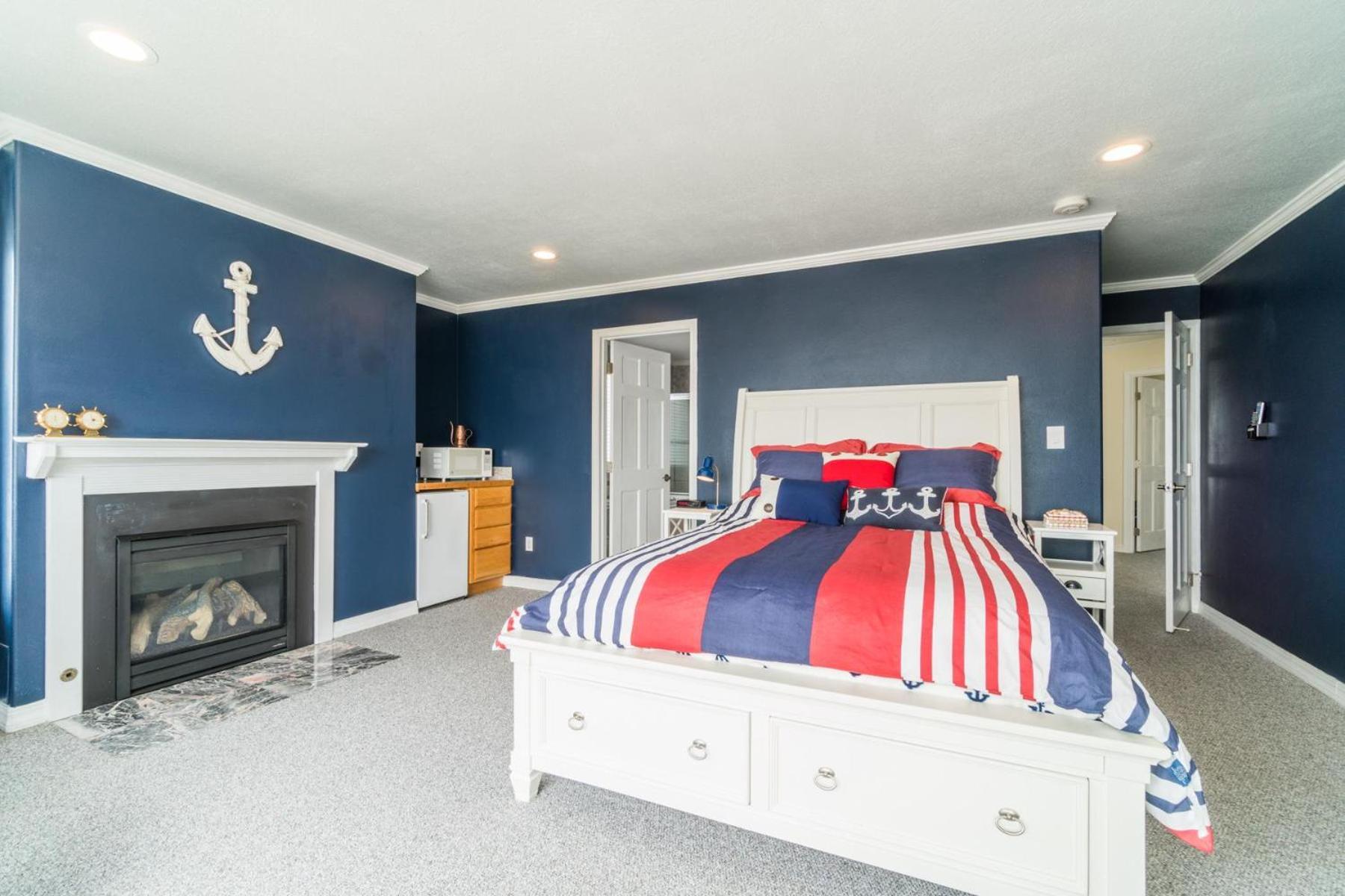 Inlet House *