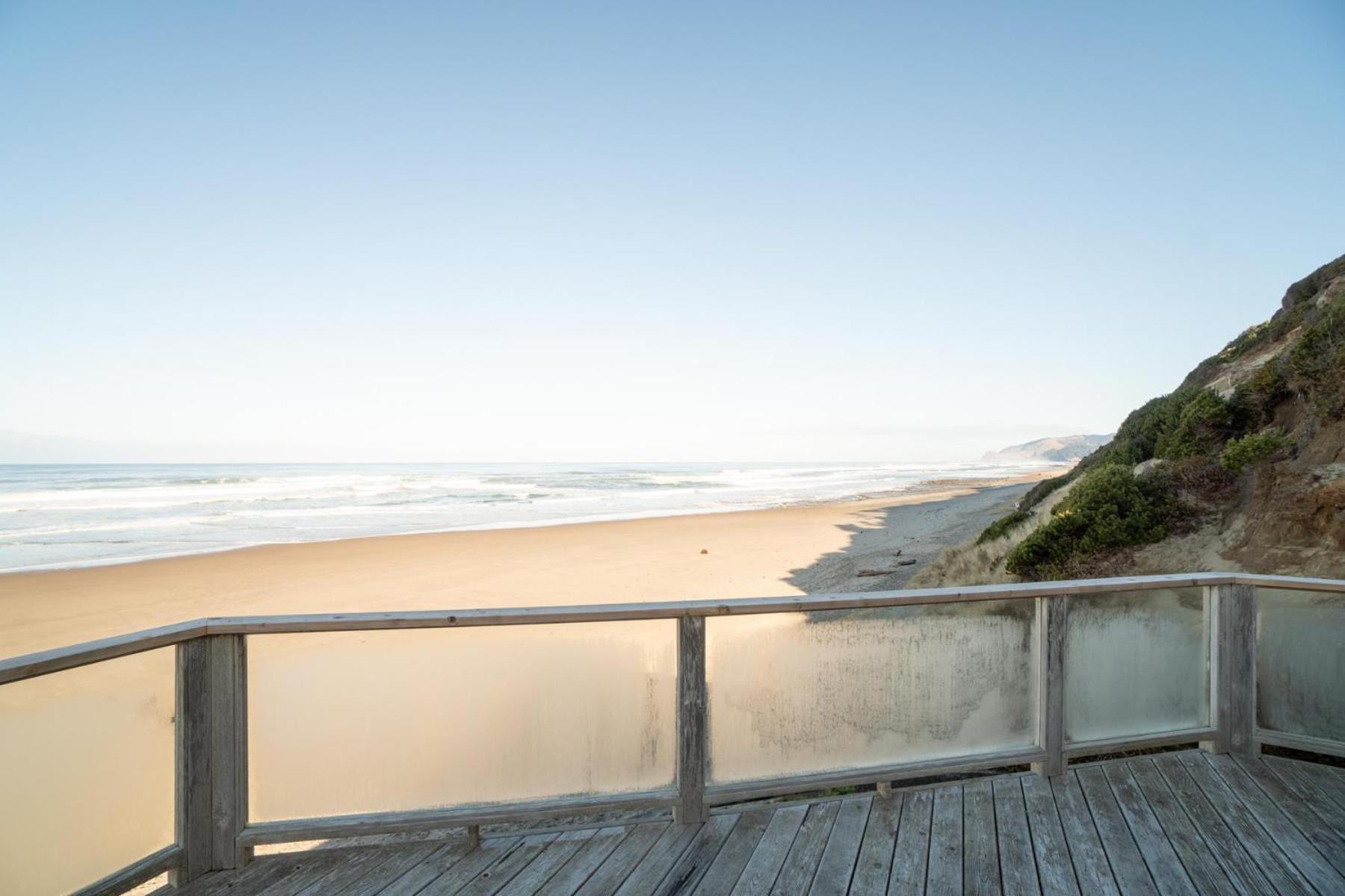 Beach House Holiday home *