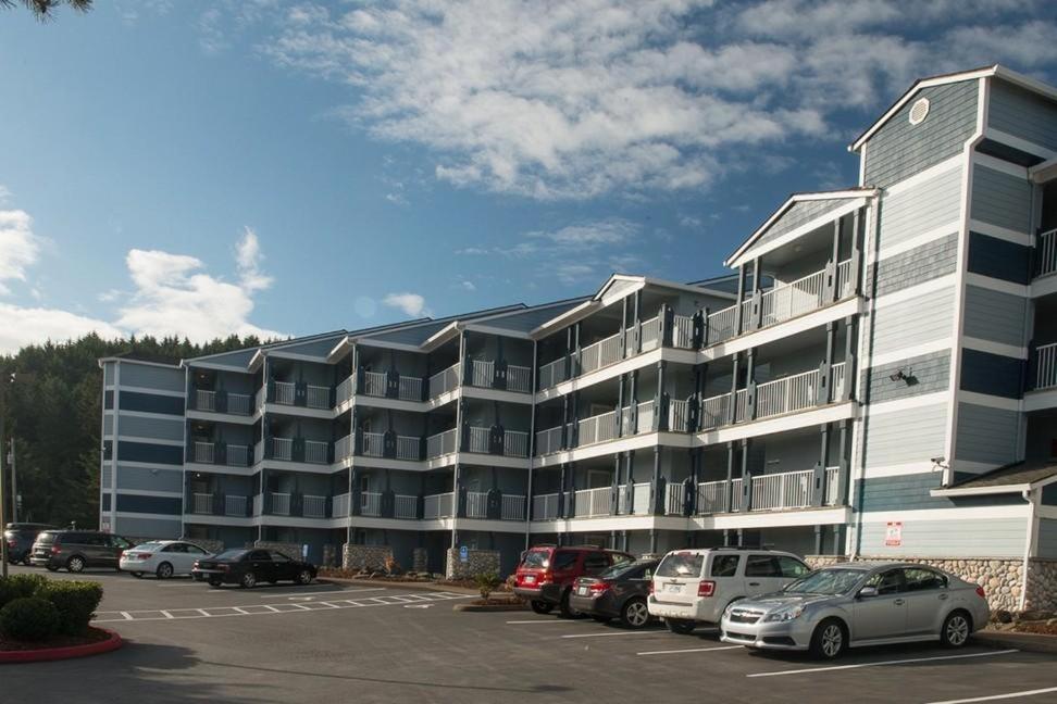 Waters Edge 312