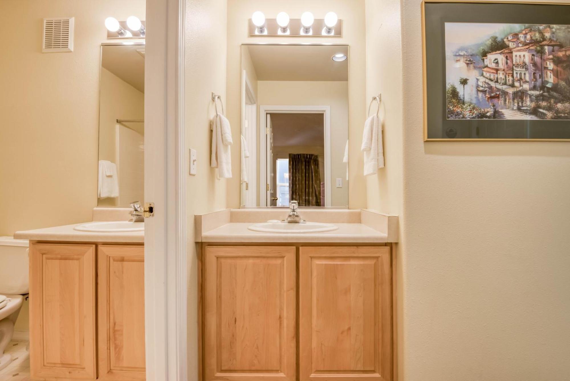 Waters Edge 302 Apartment Lincoln City