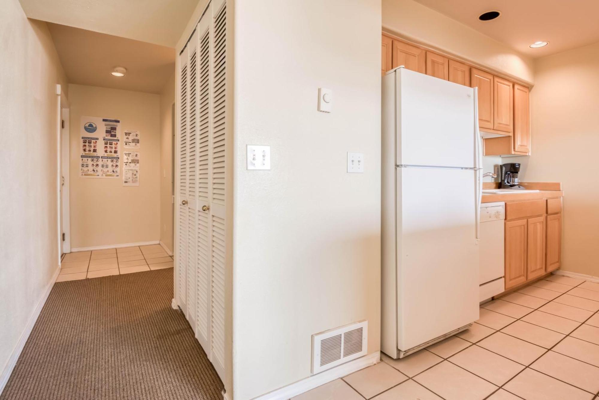 Waters Edge 302 Apartment *