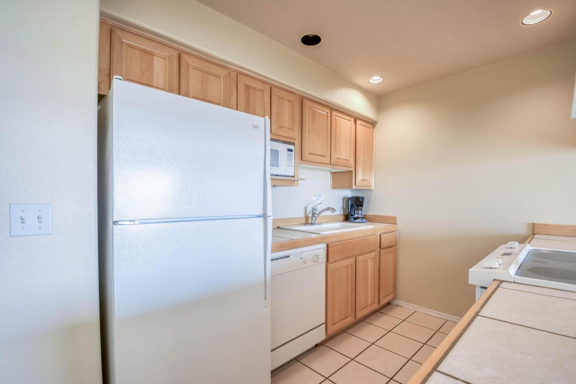 Waters Edge 302 Apartment