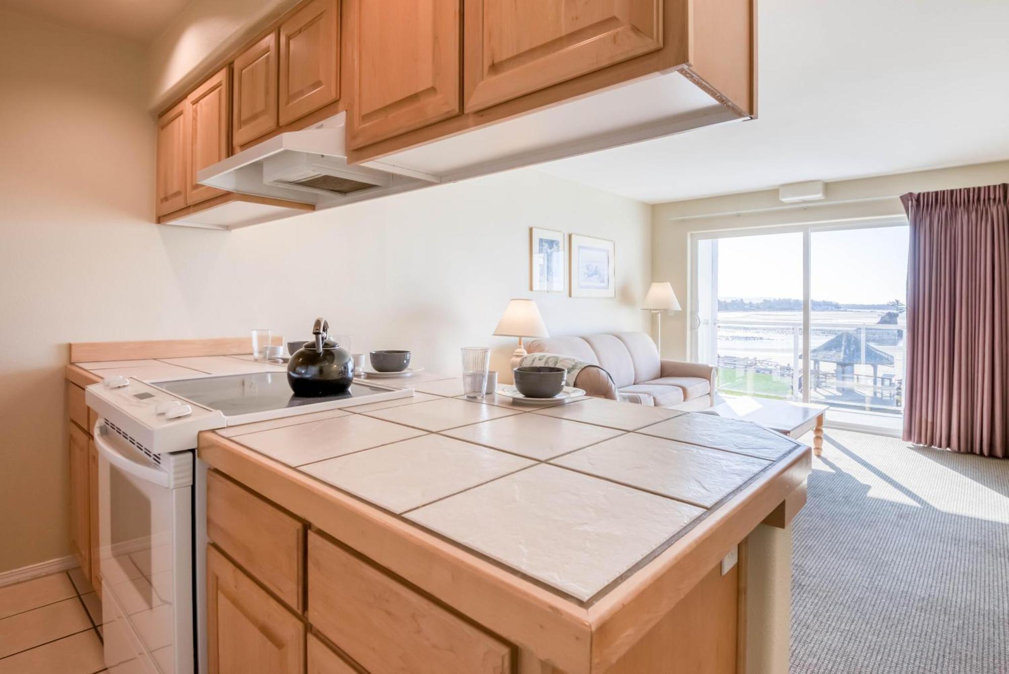 Waters Edge 302 Apartment *