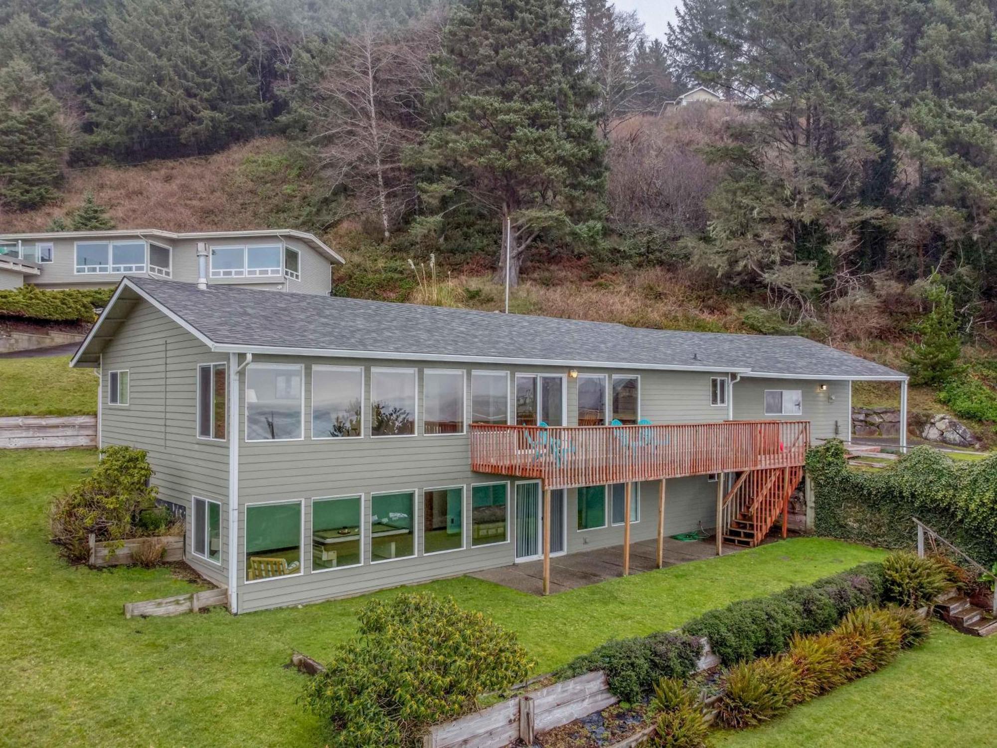 Hillside House *