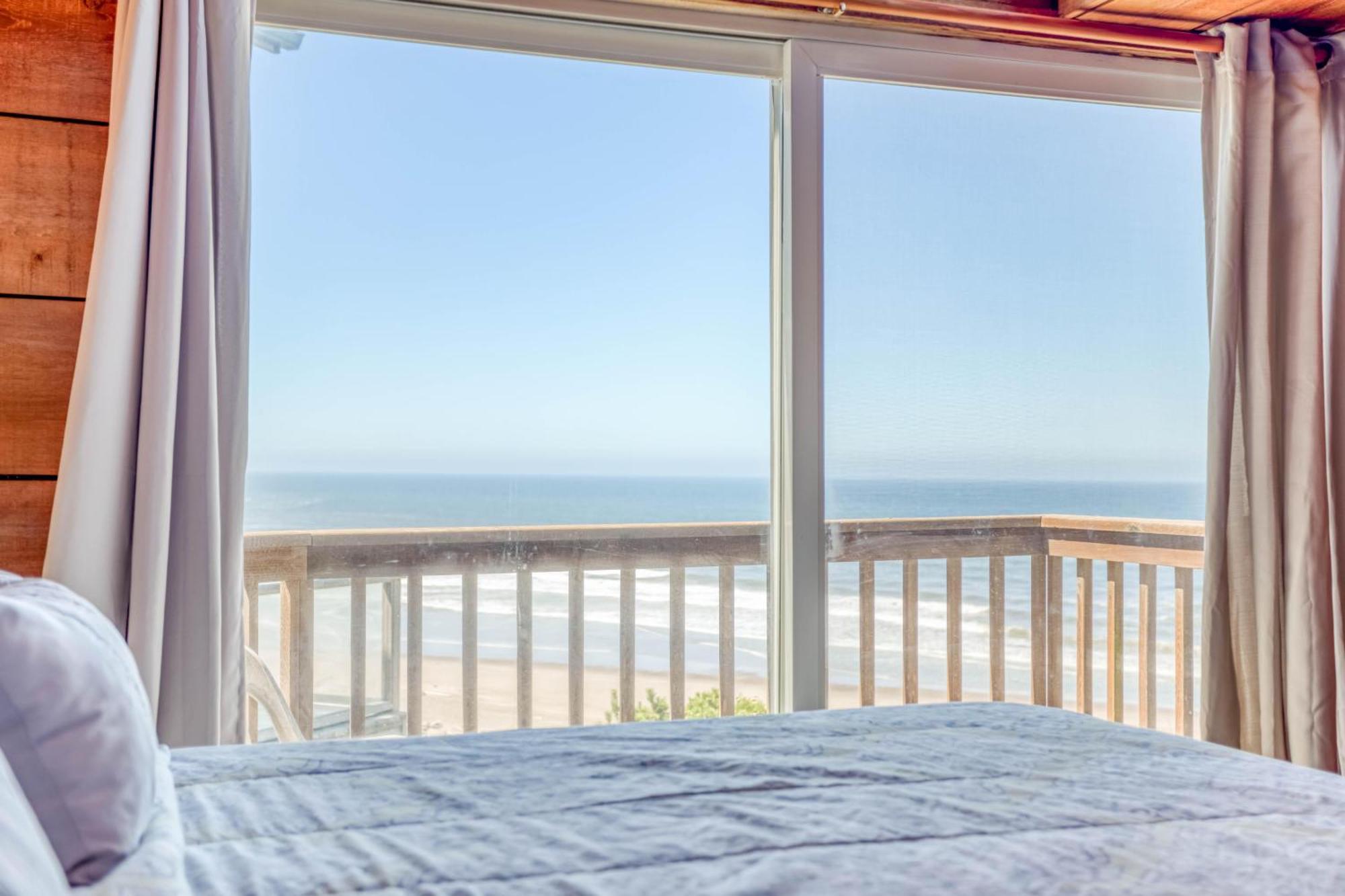 Holiday home A Beachfront Fantasea